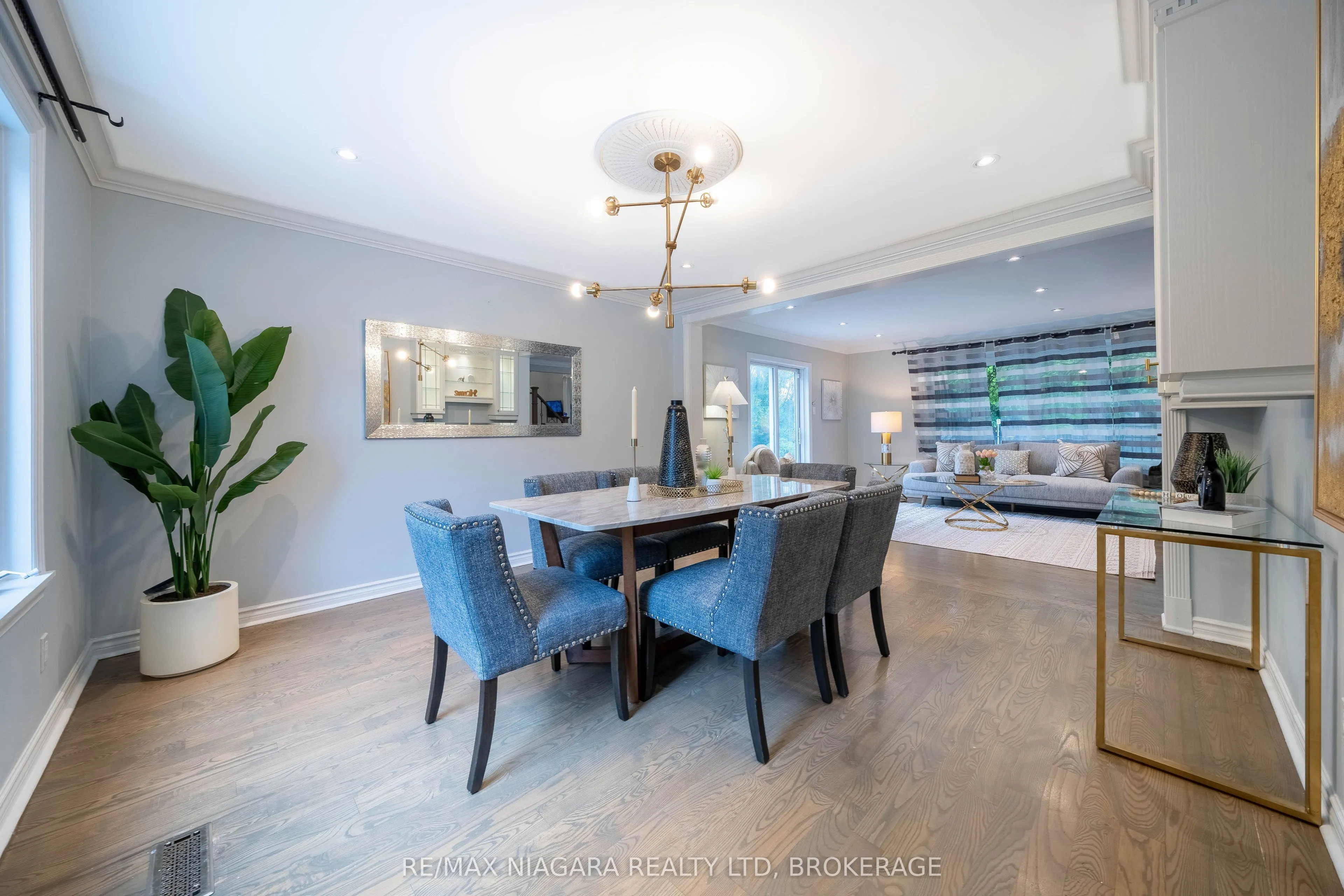 2 Aitken Circle