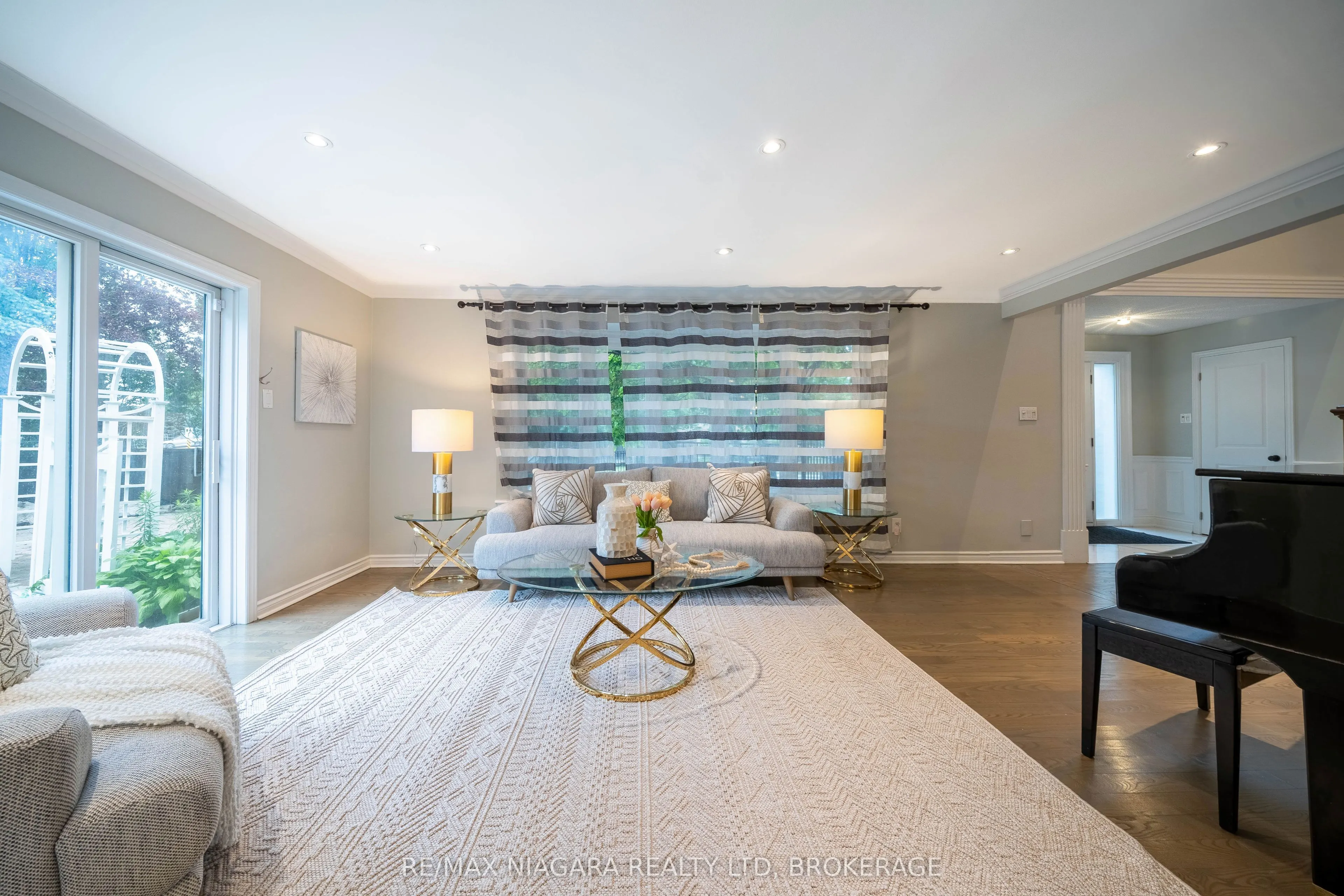2 Aitken Circle
