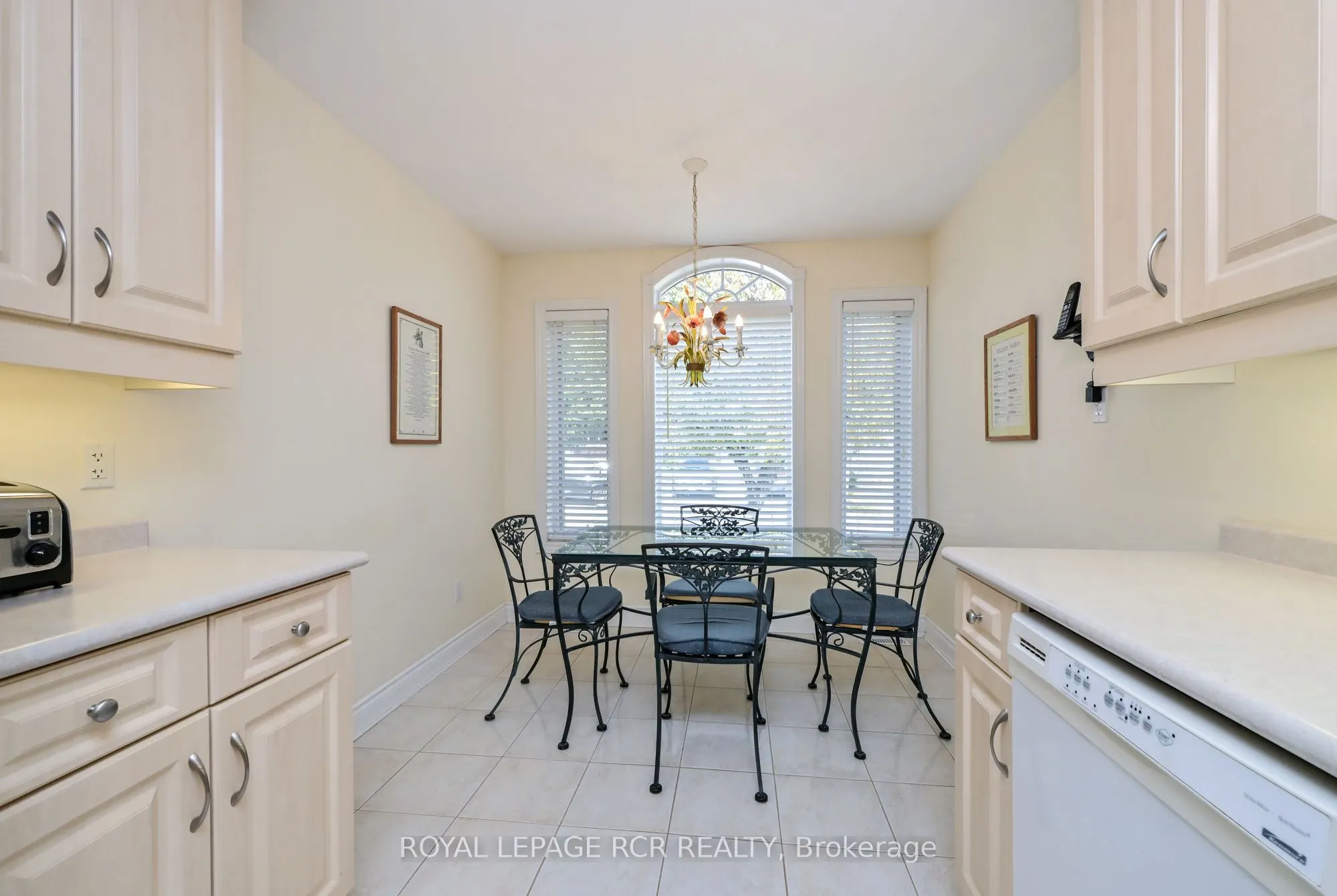 13 Montebello Terrace #11