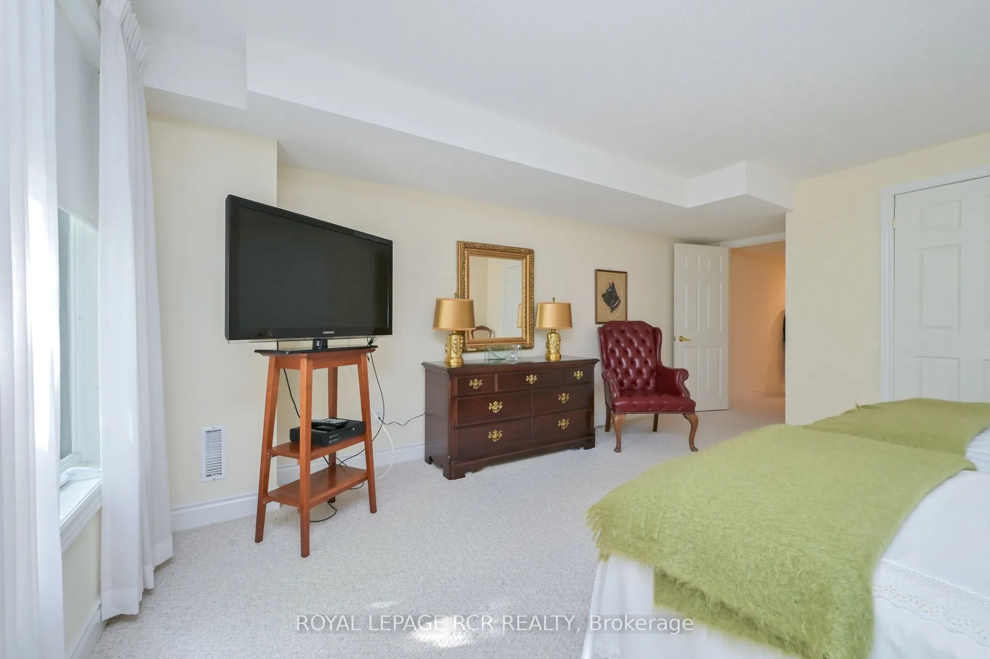 13 Montebello Terrace #11