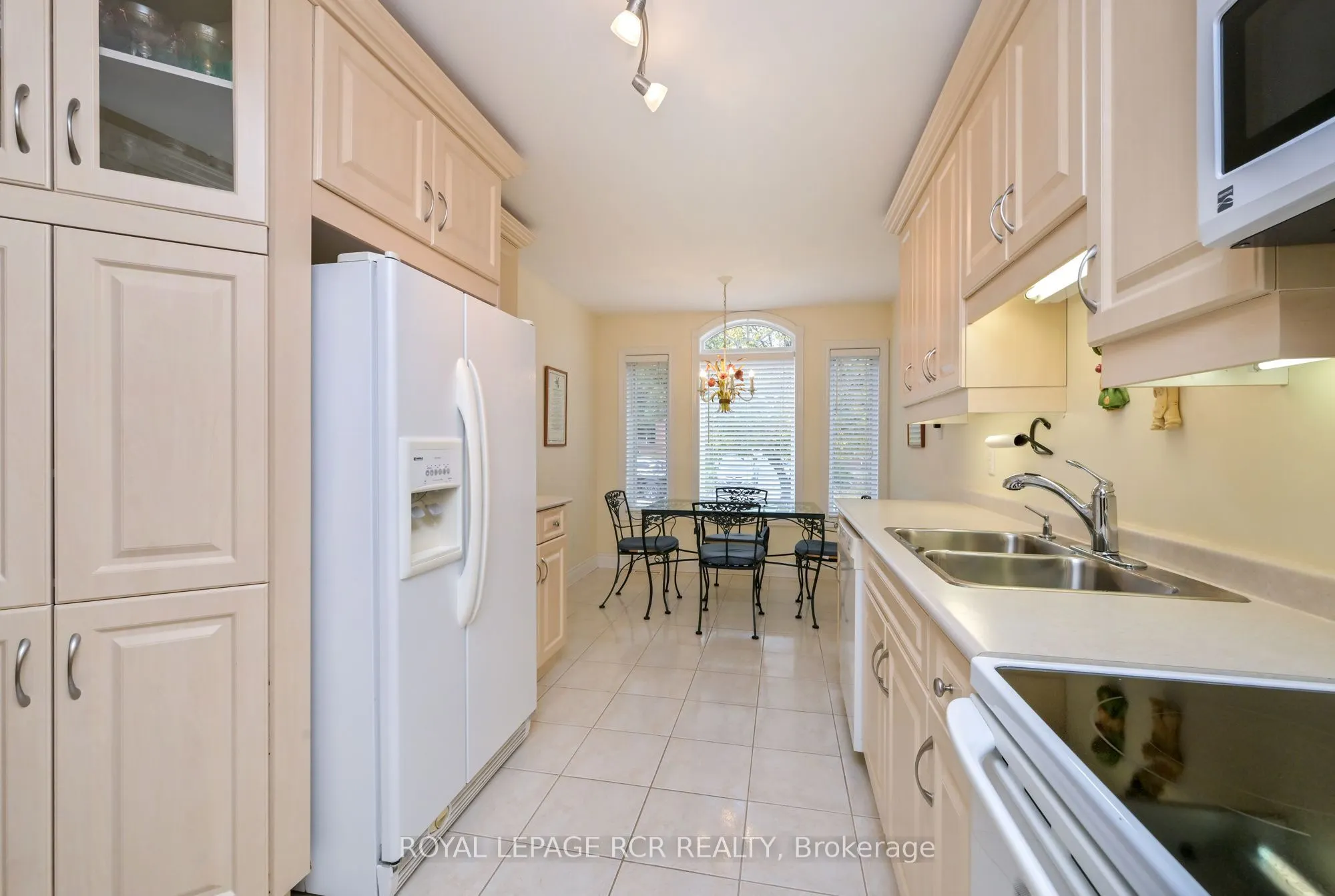 13 Montebello Terrace #11