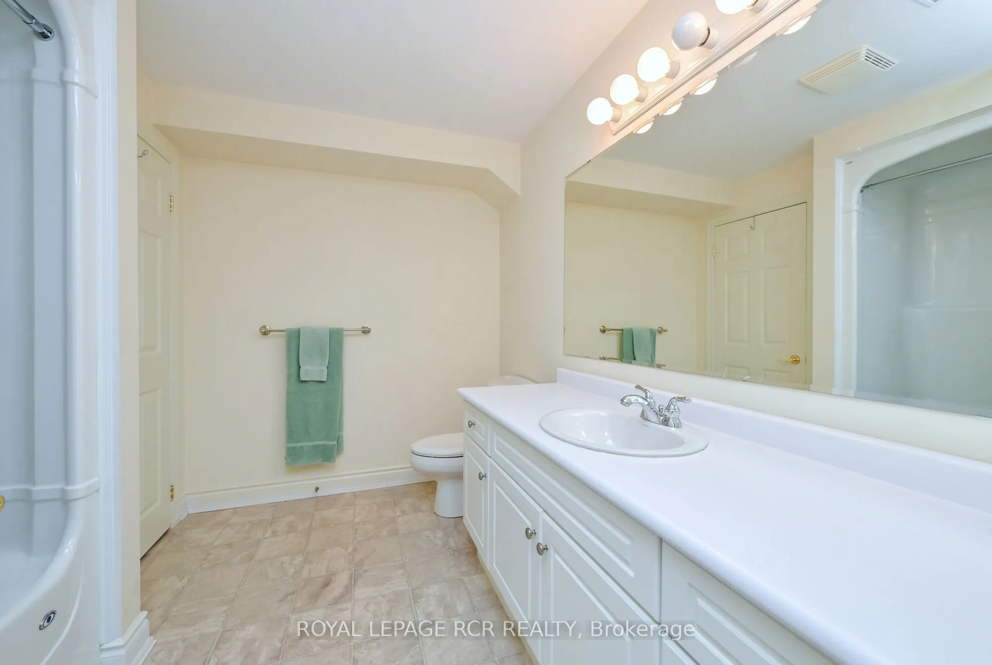 13 Montebello Terrace #11