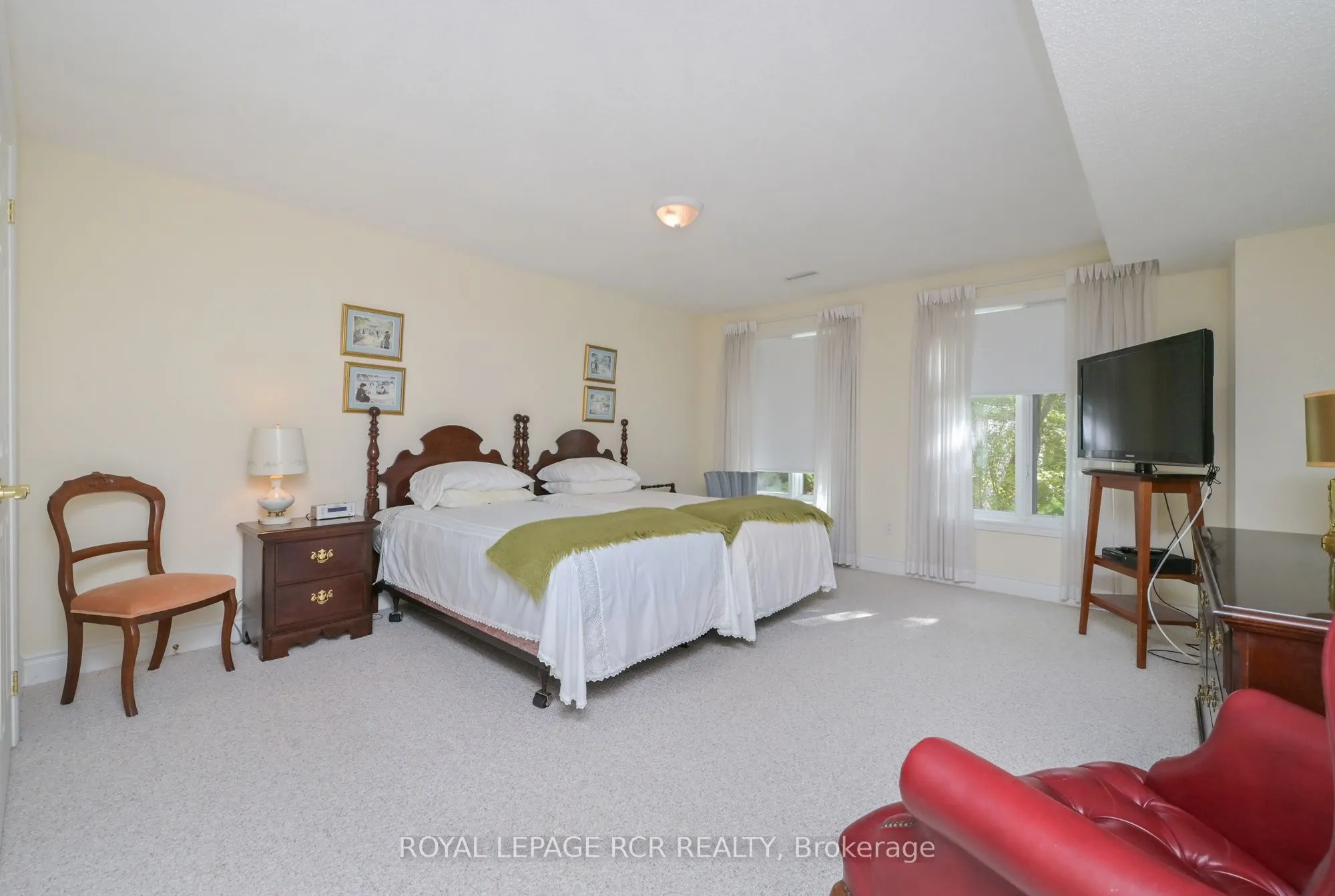 13 Montebello Terrace #11