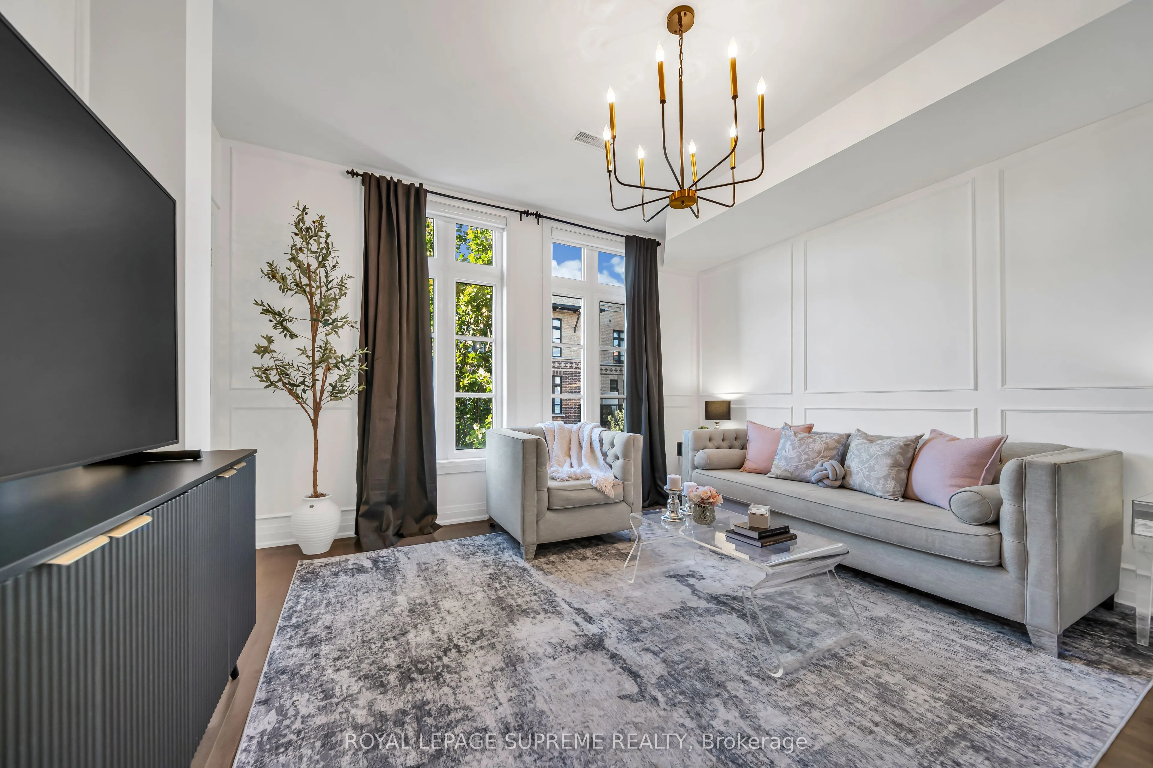 8167 Kipling Avenue #43