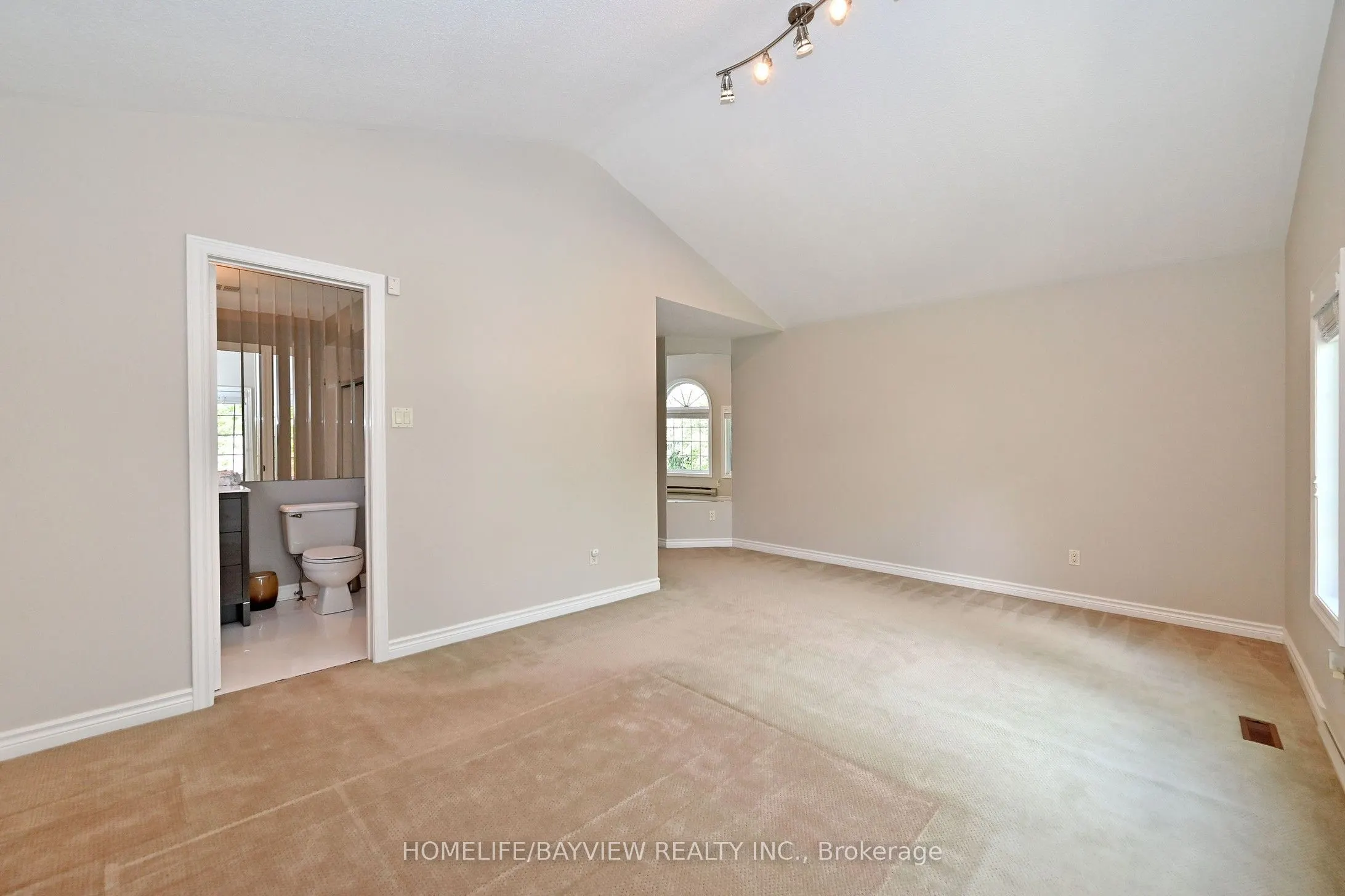 58 Thornbrook Court