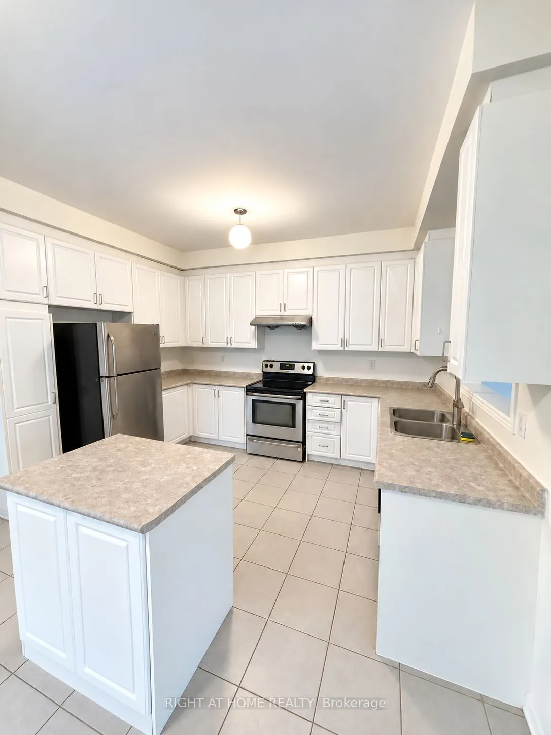 1260 Mccron Crescent
