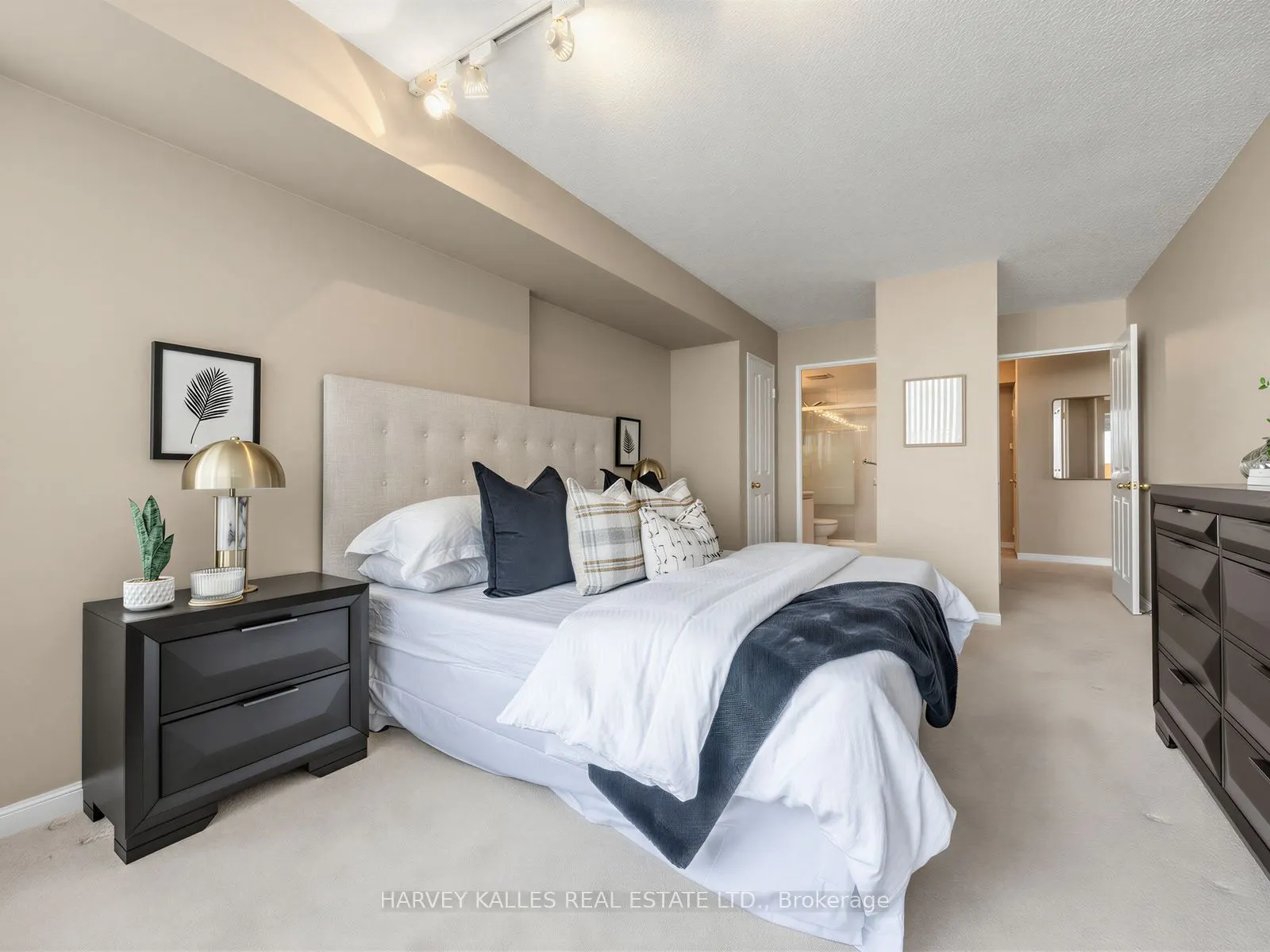120 Promenade Circle #707