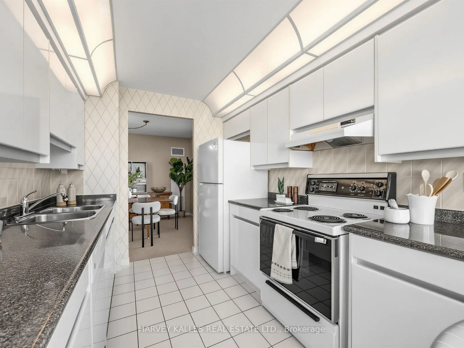 120 Promenade Circle #707