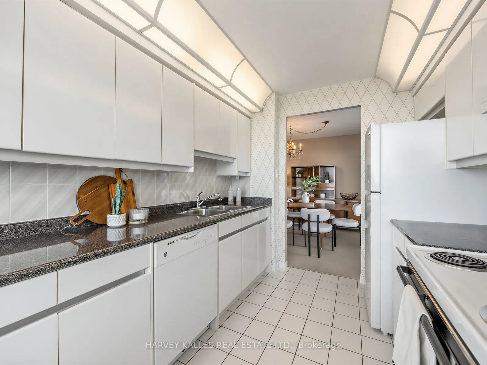 120 Promenade Circle #707