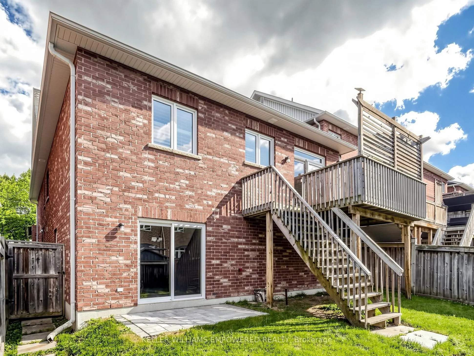 18 Don Rose Boulevard