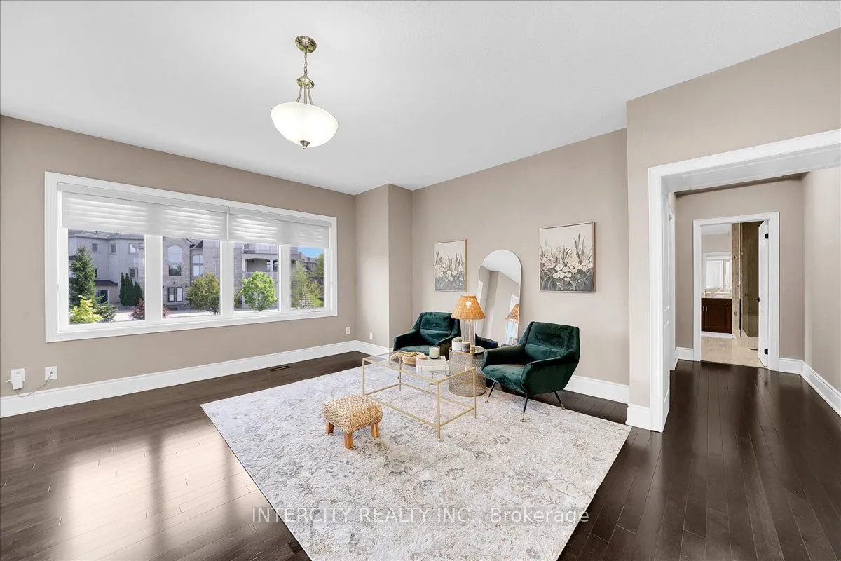233 Carisbrooke Circle