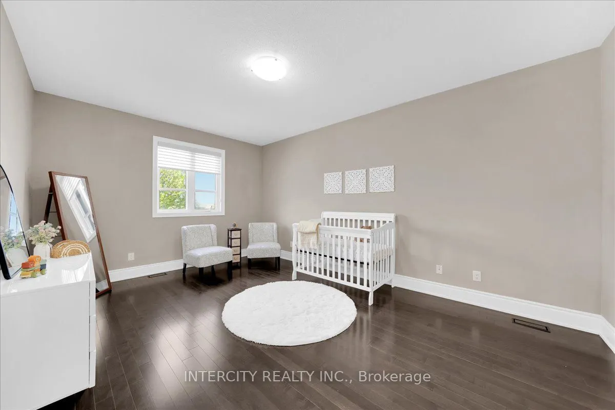 233 Carisbrooke Circle