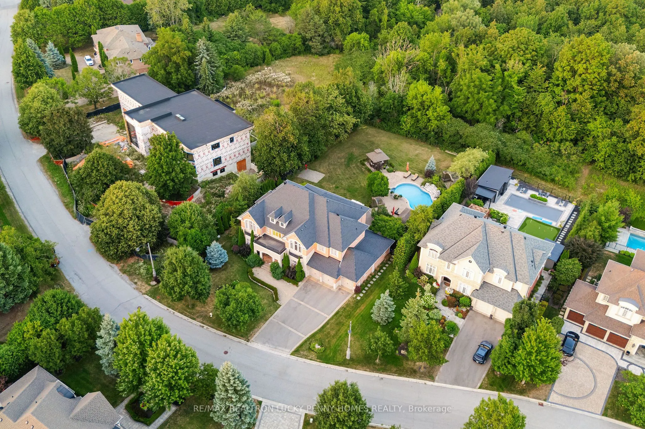 30 Bernadotte Drive