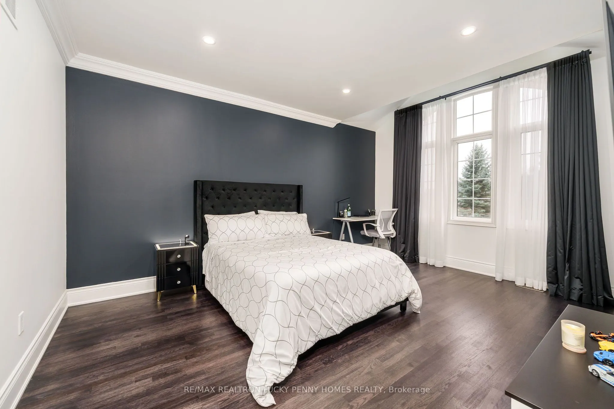 30 Bernadotte Drive