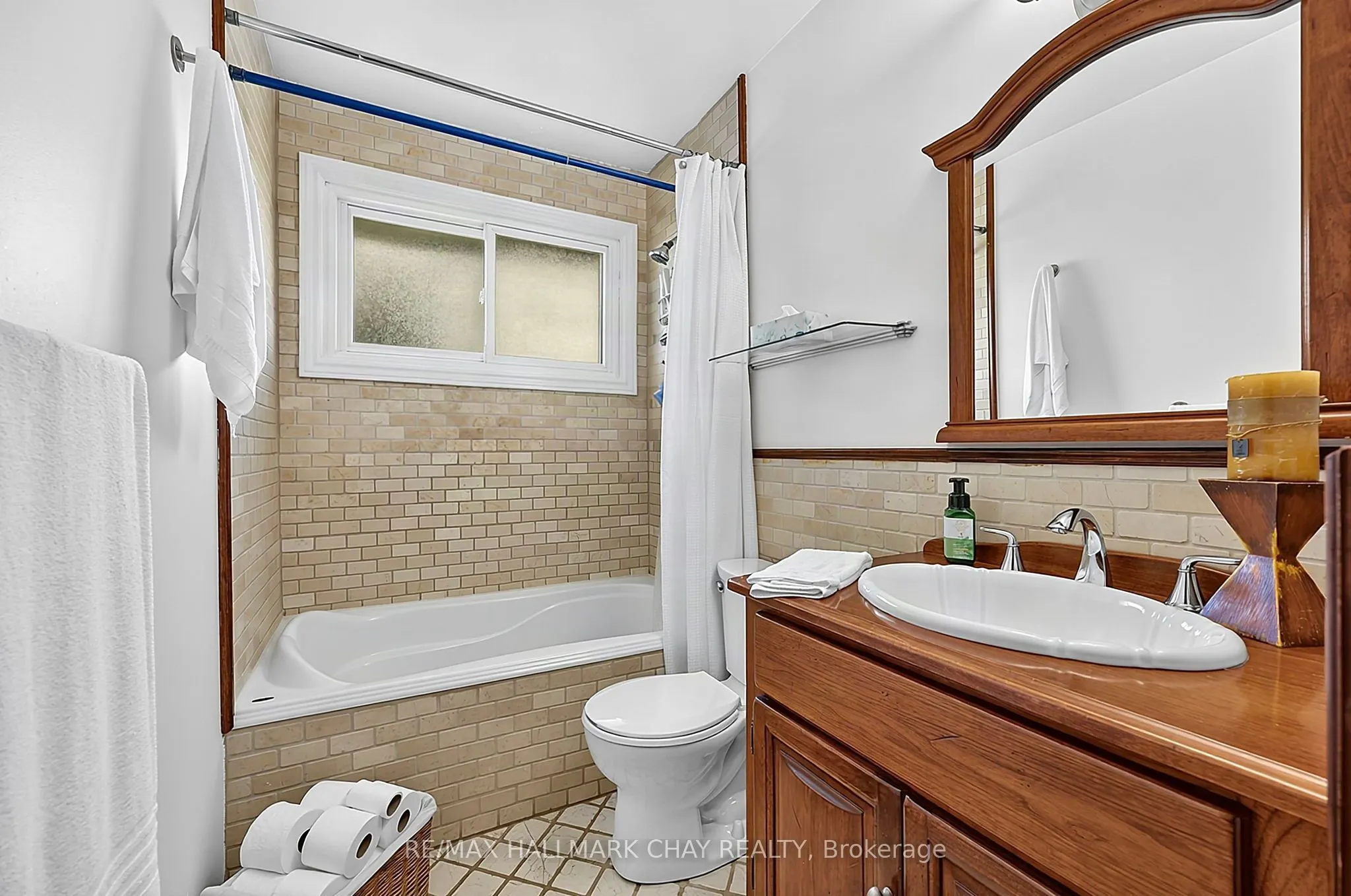 2544 Tottenham Road