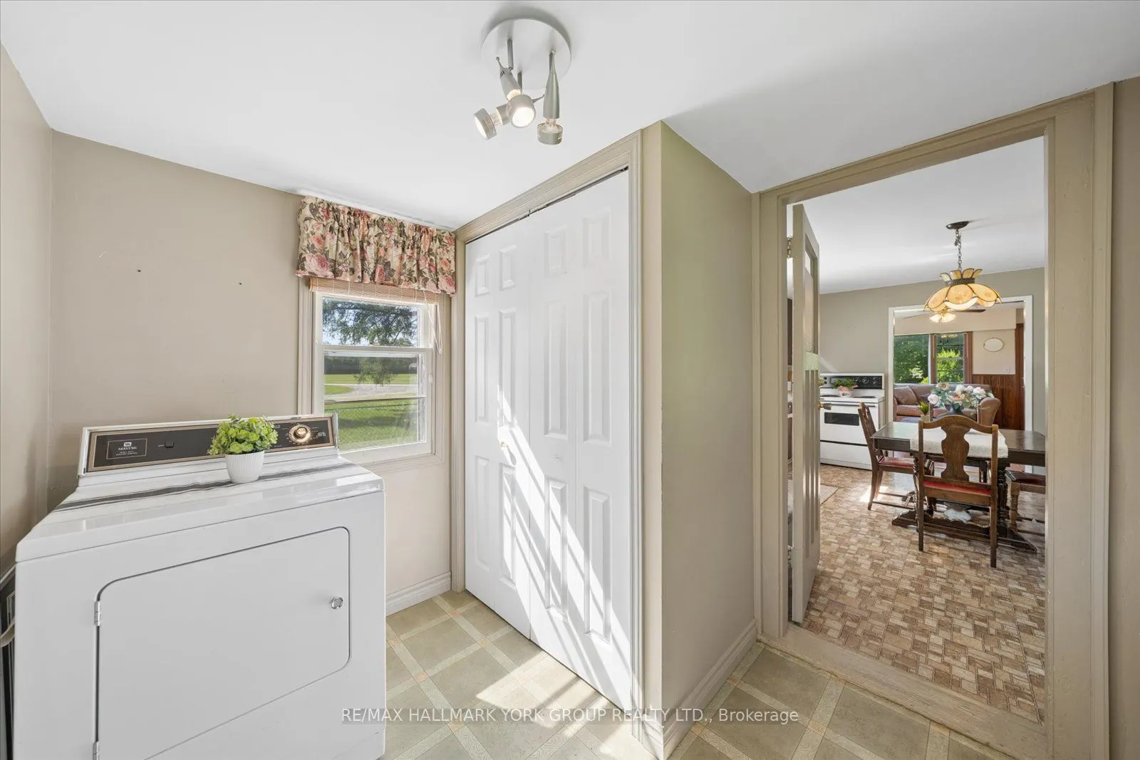 432 Catering Road