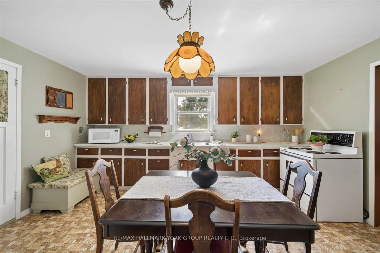 432 Catering Road