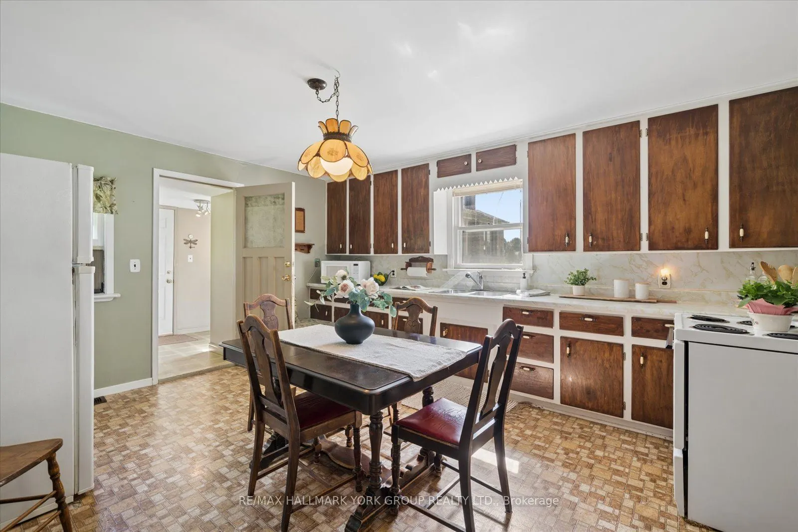 432 Catering Road