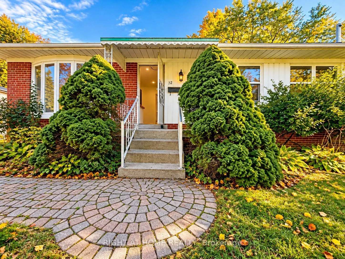 72 Monkswood Crescent #Main Floor
