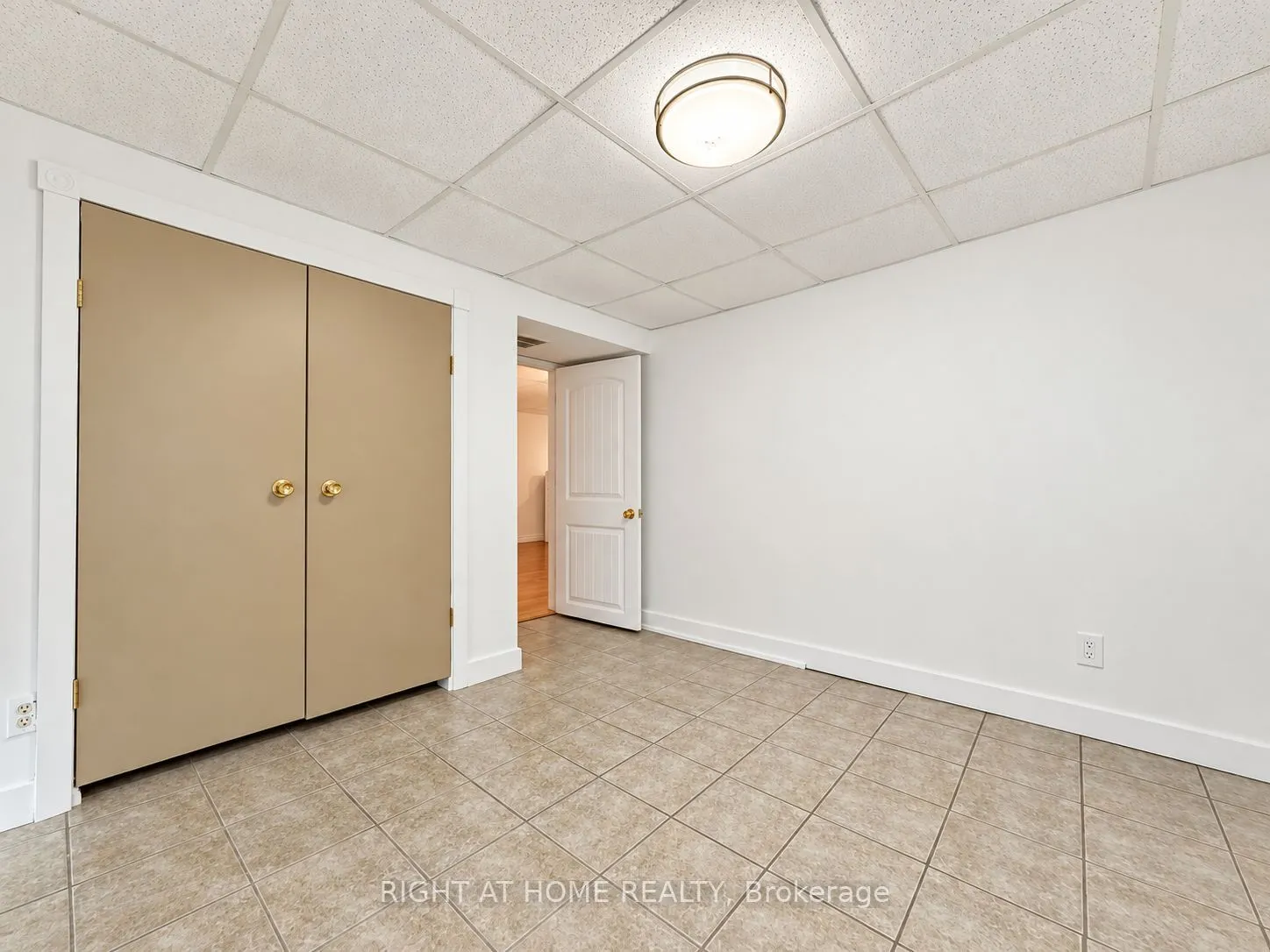72 Monkswood Crescent #Basement