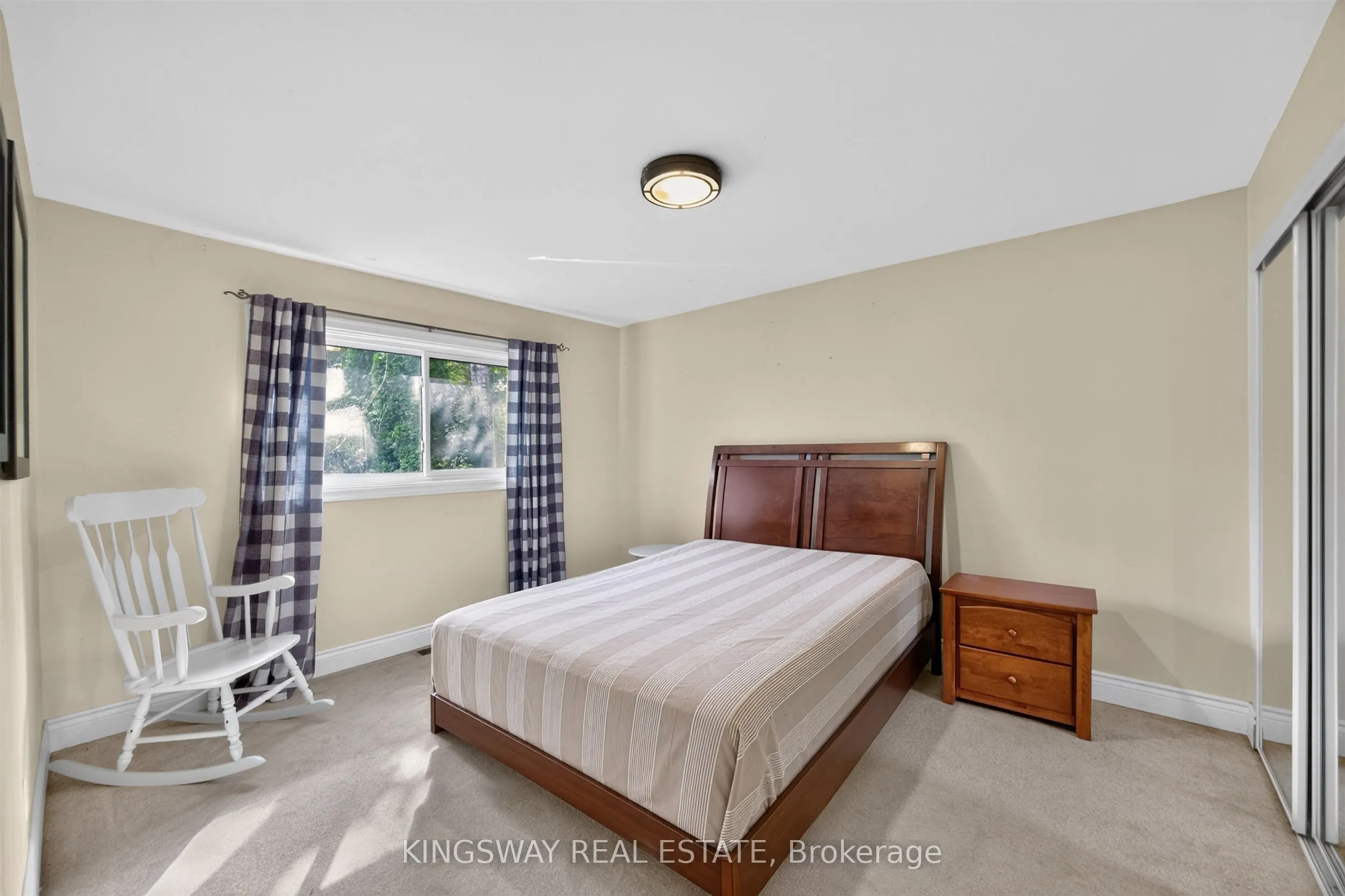 3934 Lakeview Road