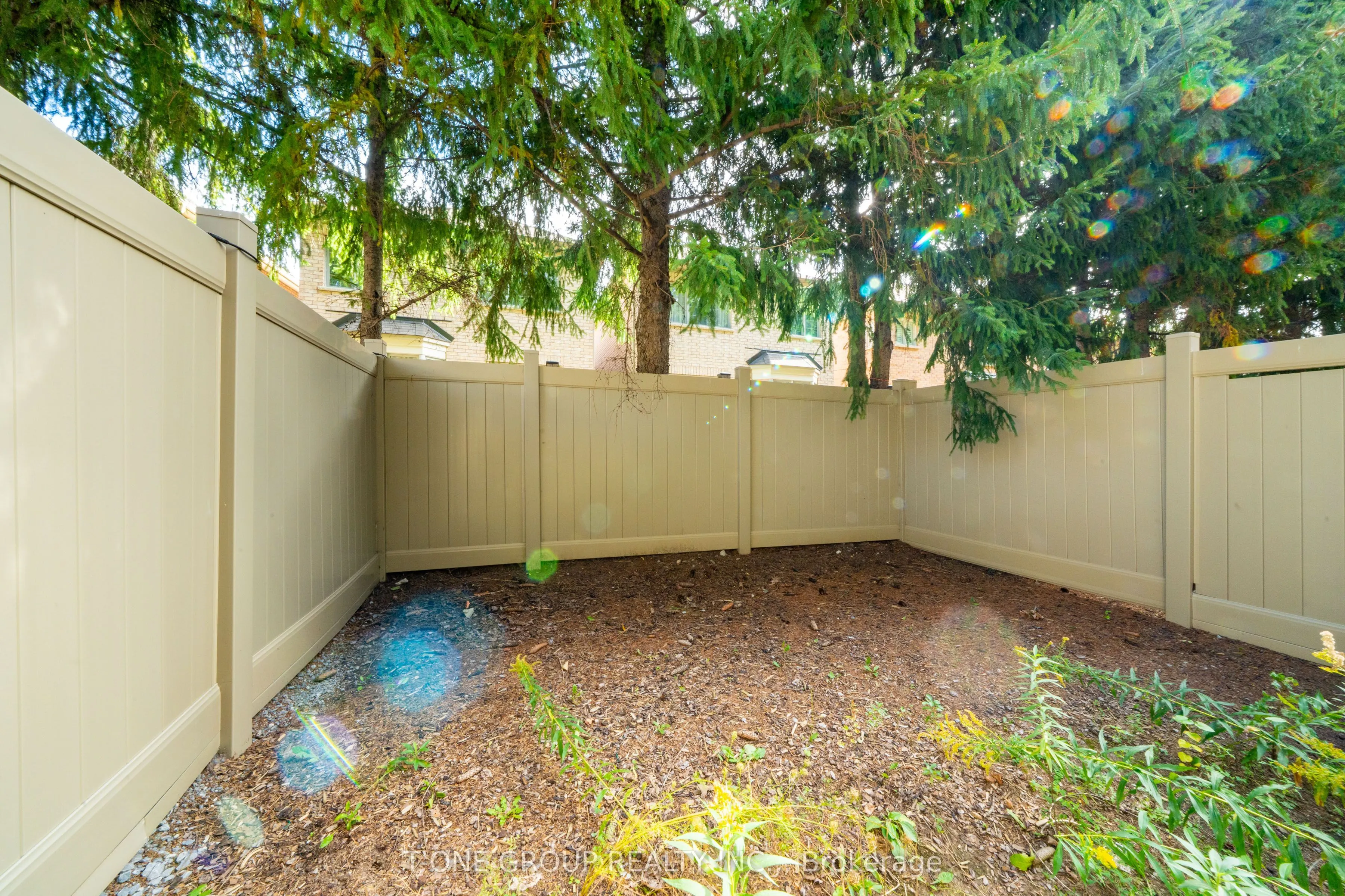 54 Pantheon Lane