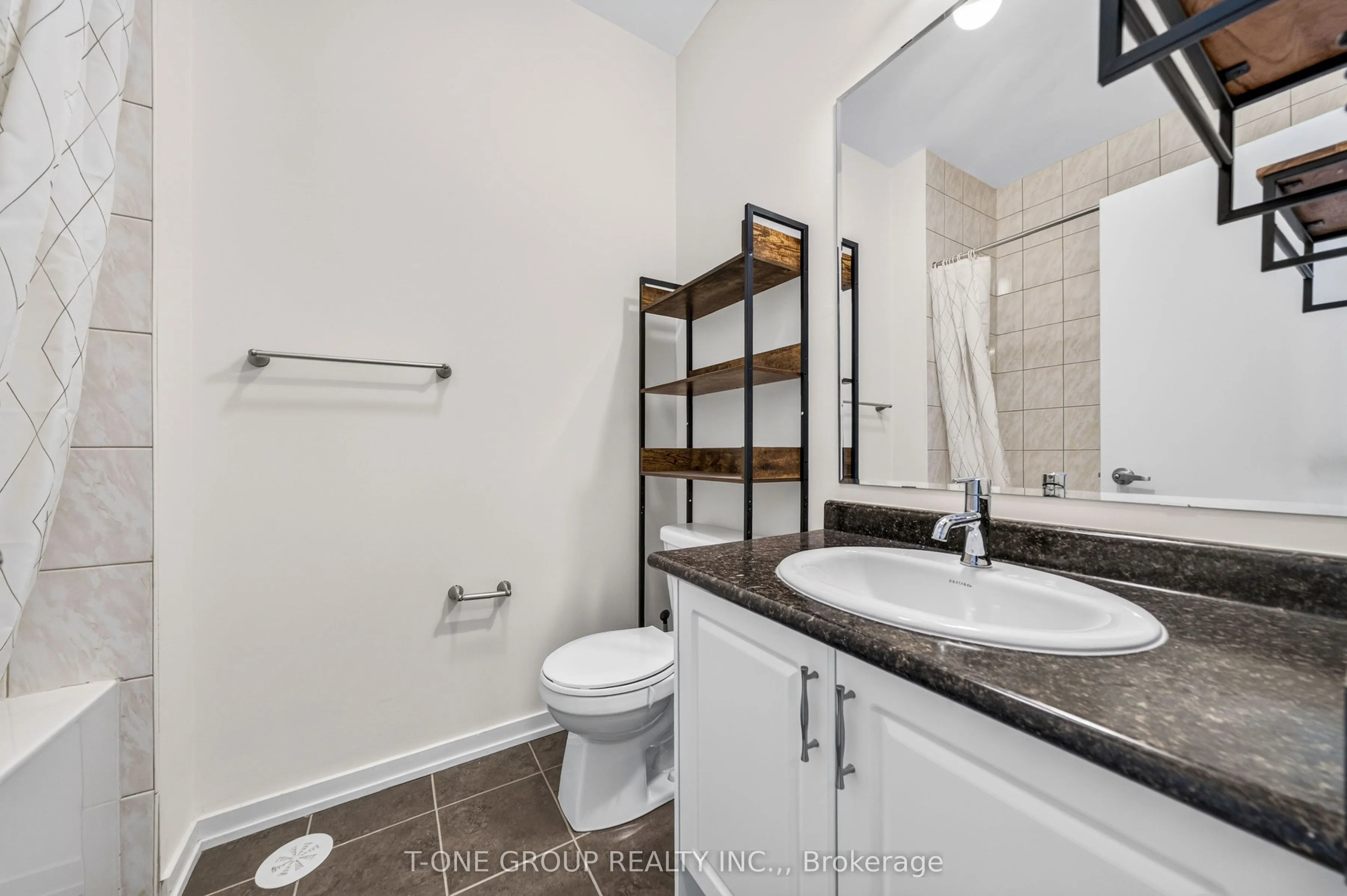 54 Pantheon Lane