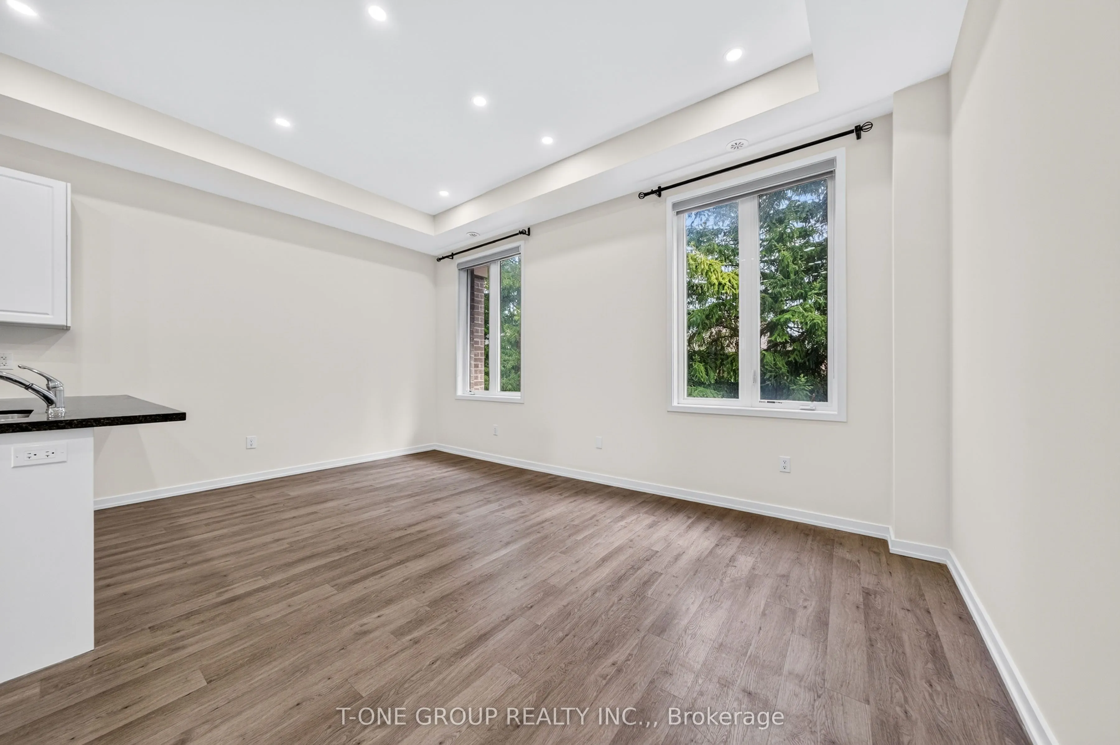 54 Pantheon Lane