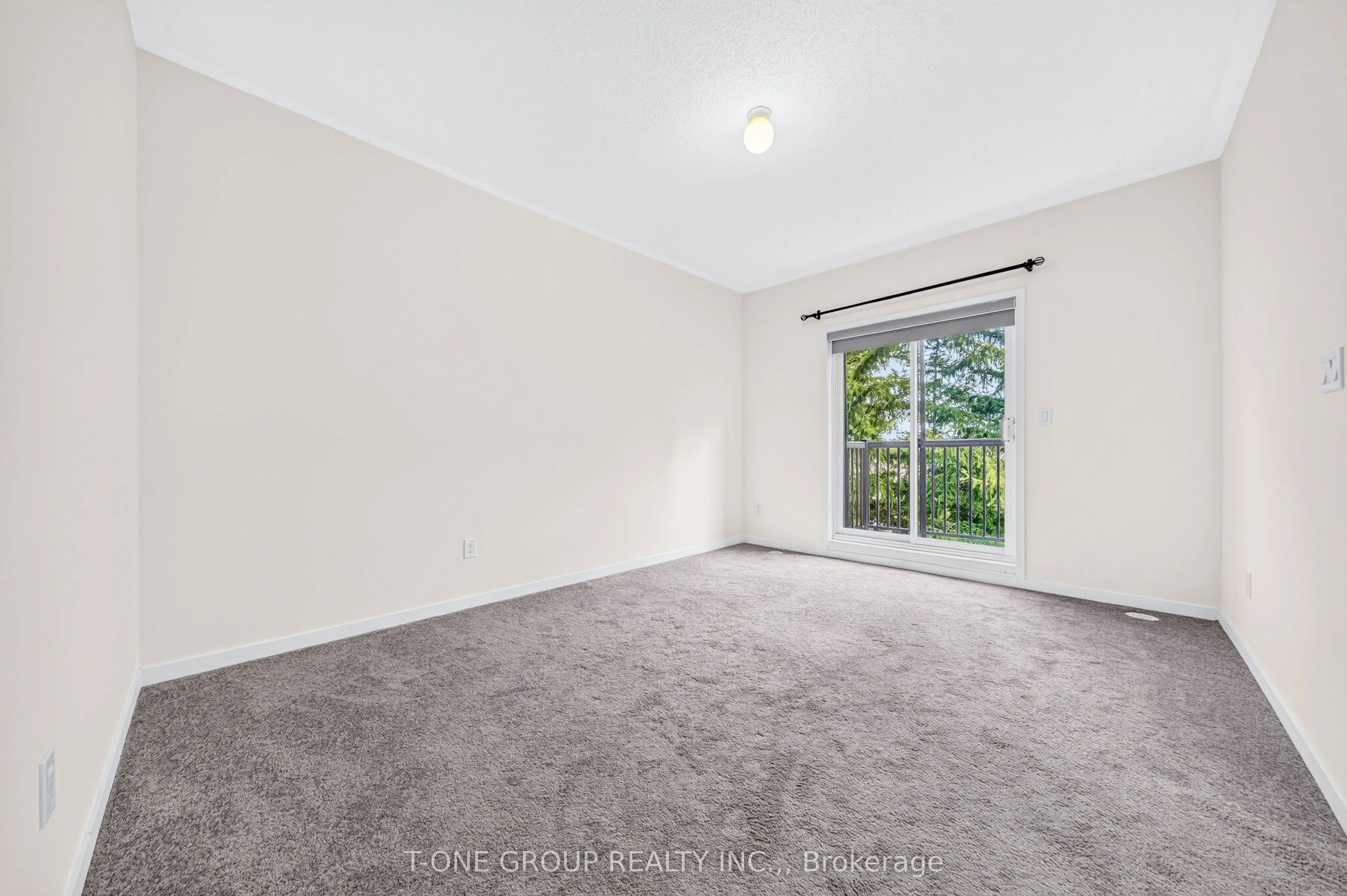 54 Pantheon Lane