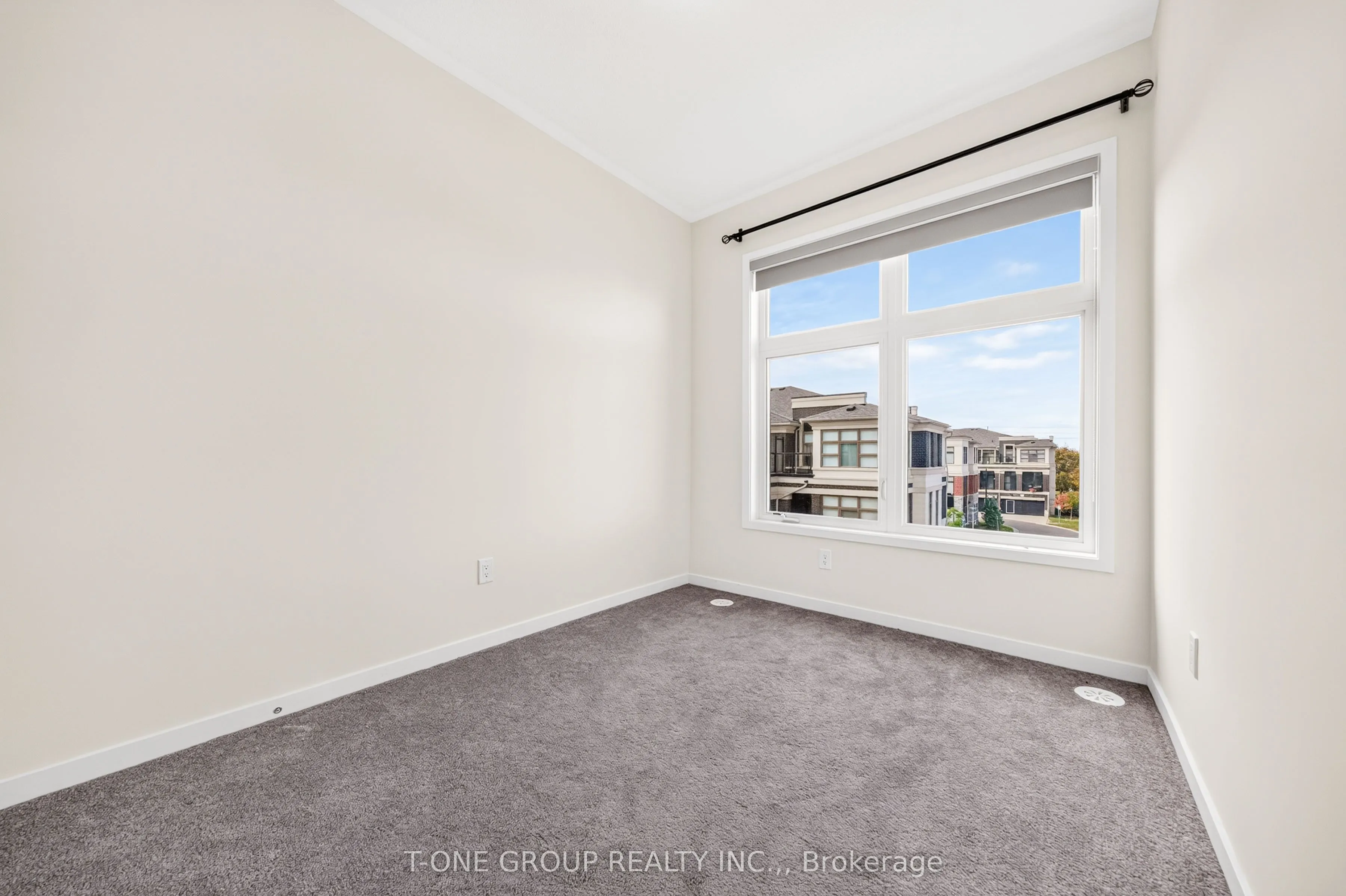 54 Pantheon Lane