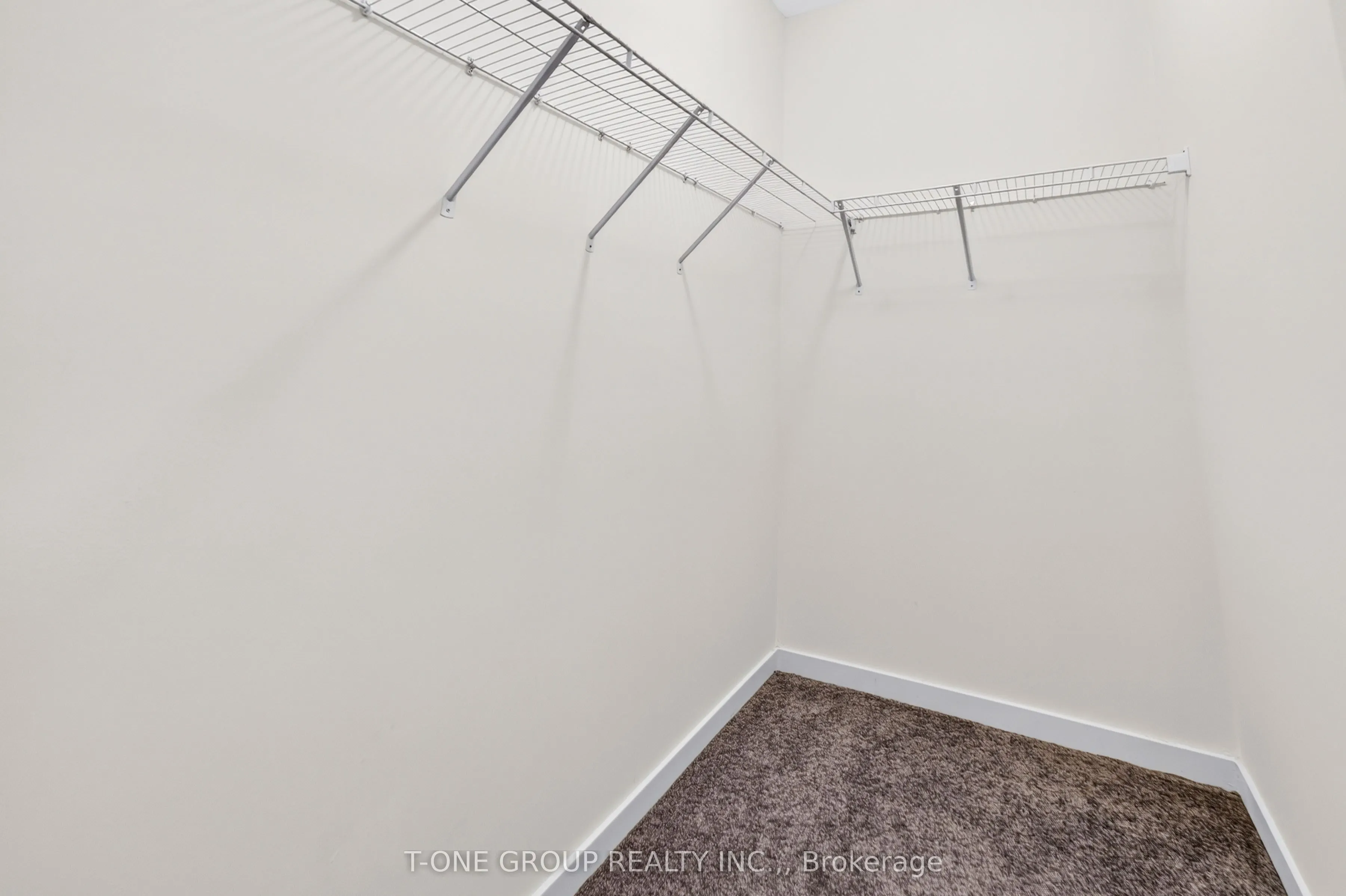 54 Pantheon Lane