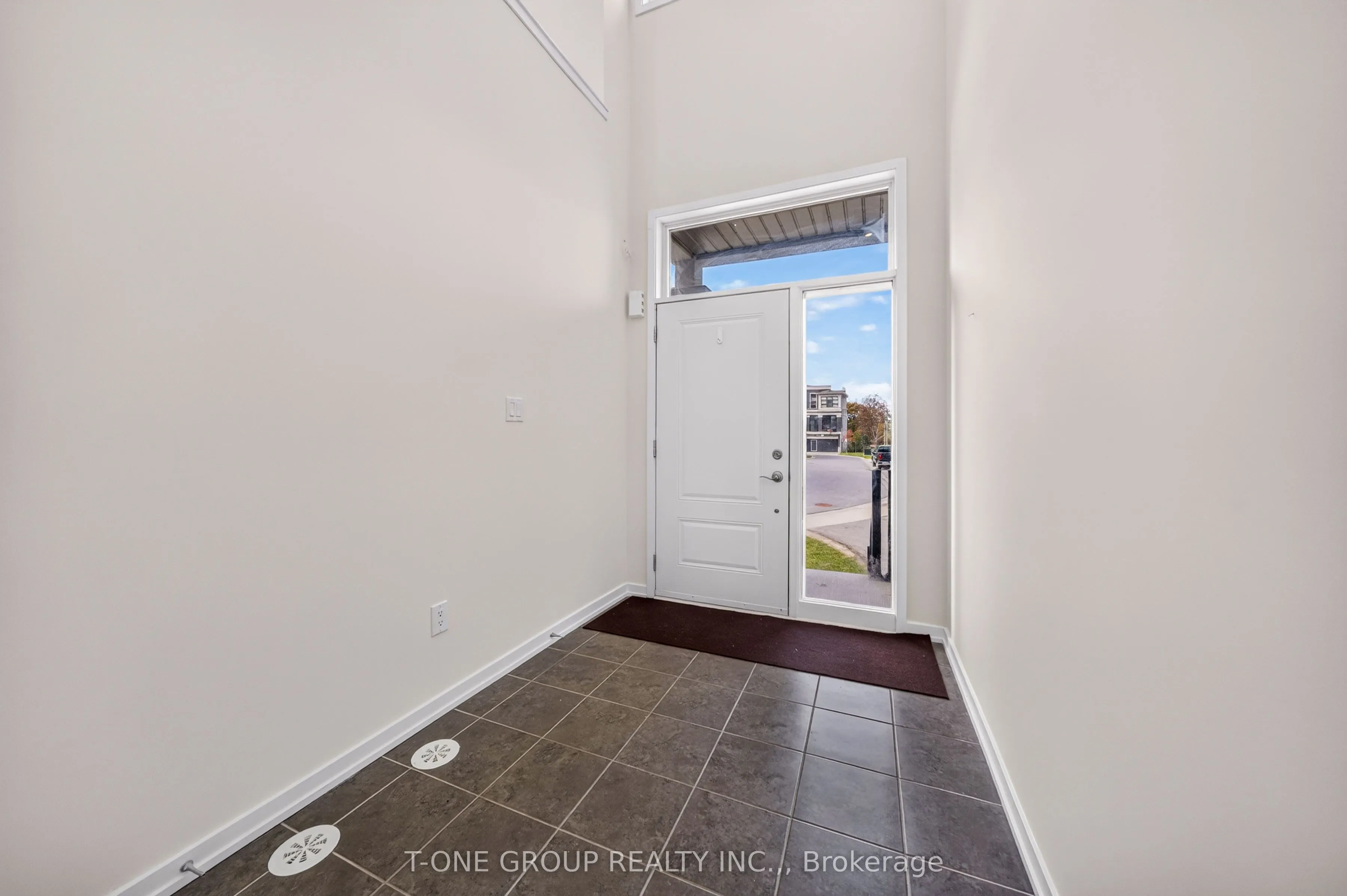54 Pantheon Lane