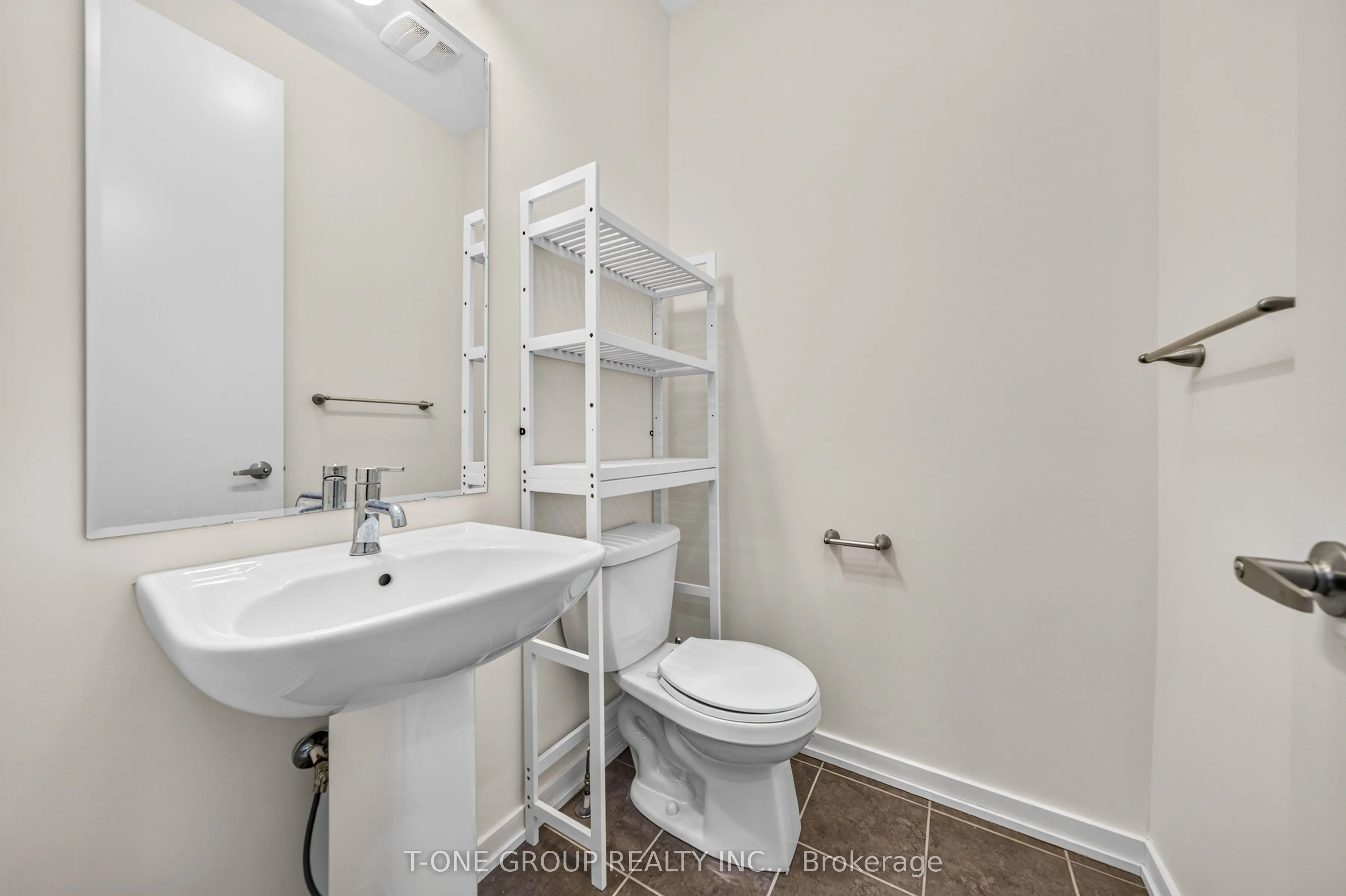 54 Pantheon Lane
