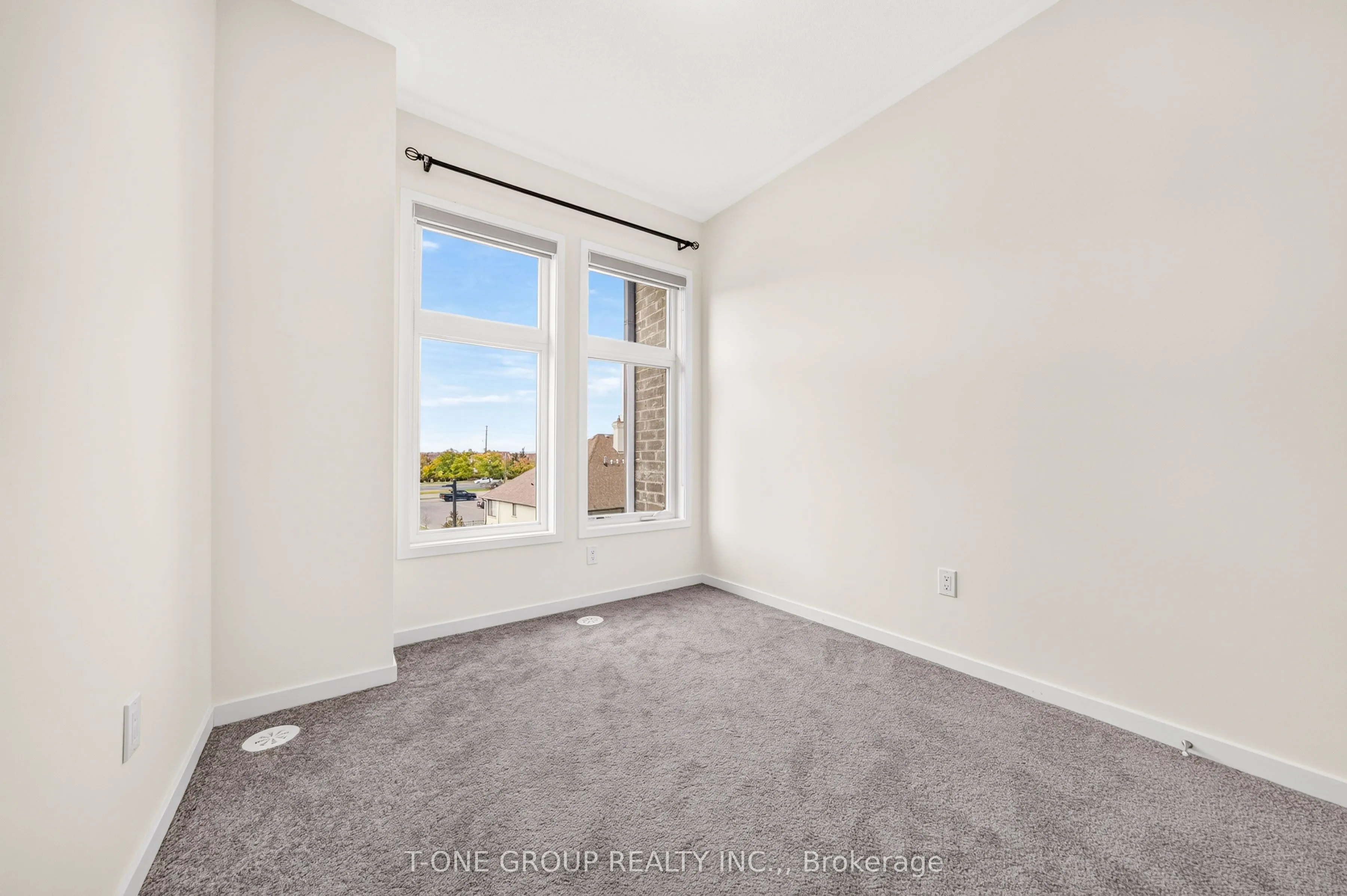 54 Pantheon Lane