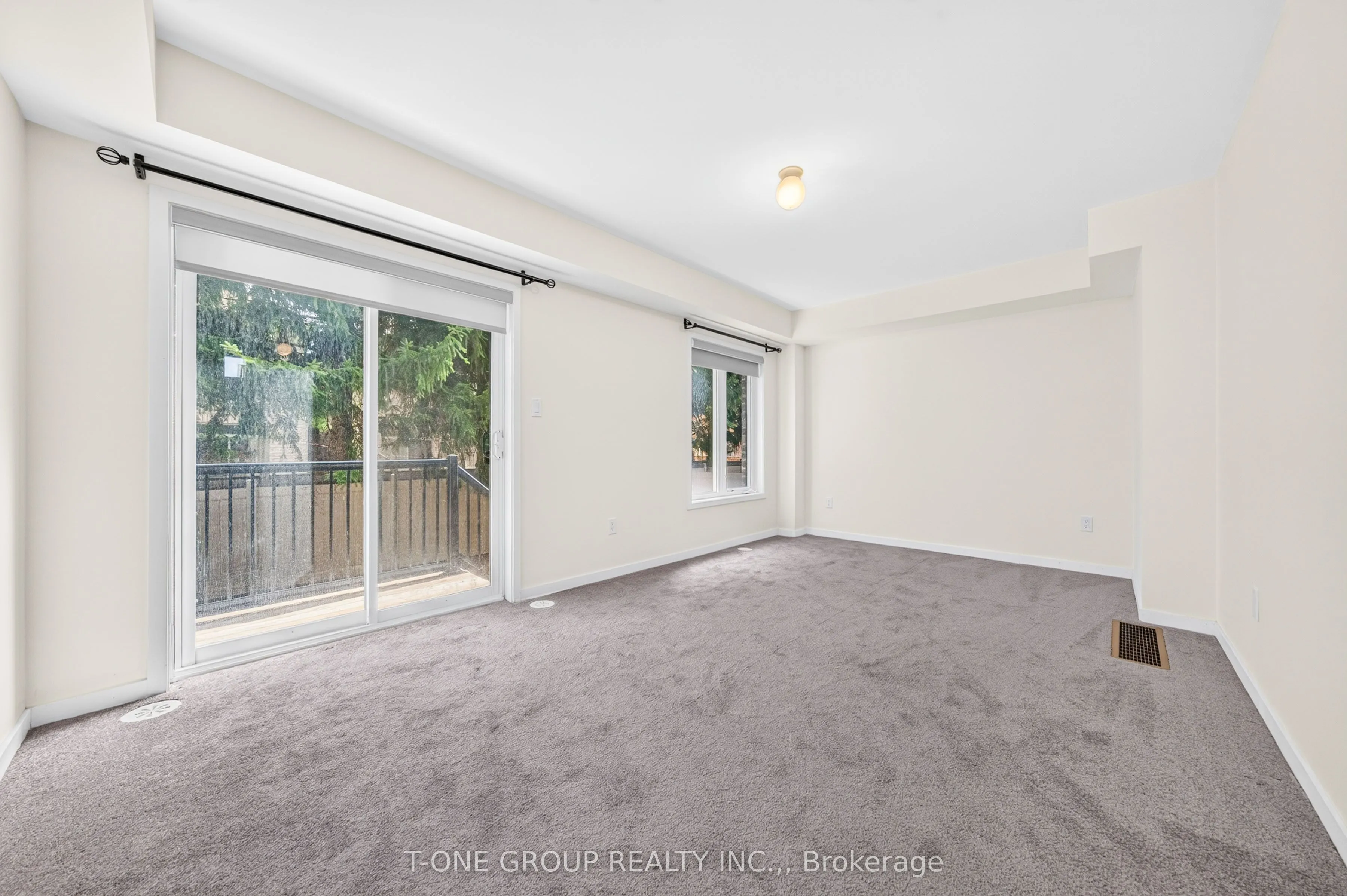 54 Pantheon Lane