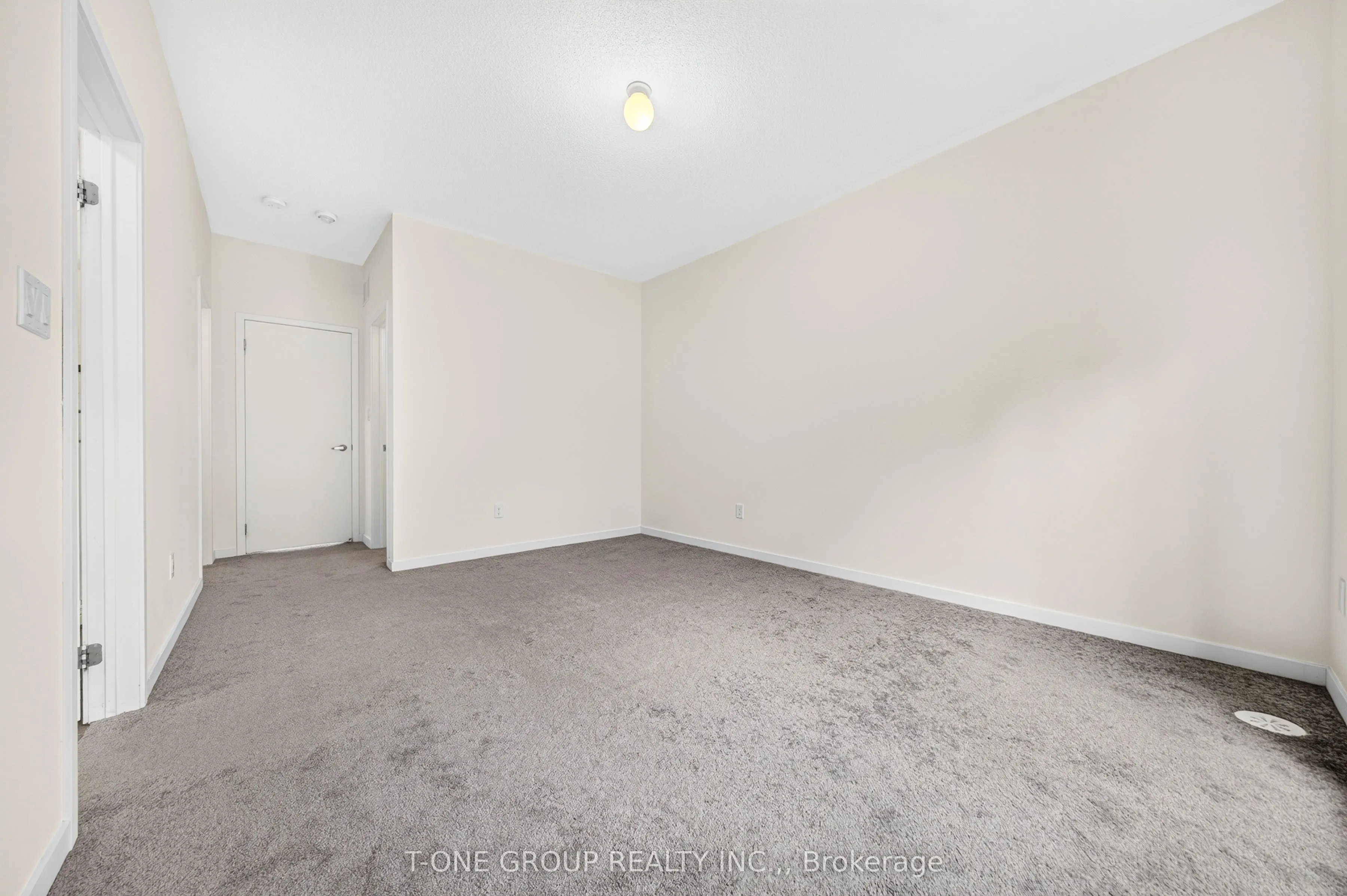 54 Pantheon Lane