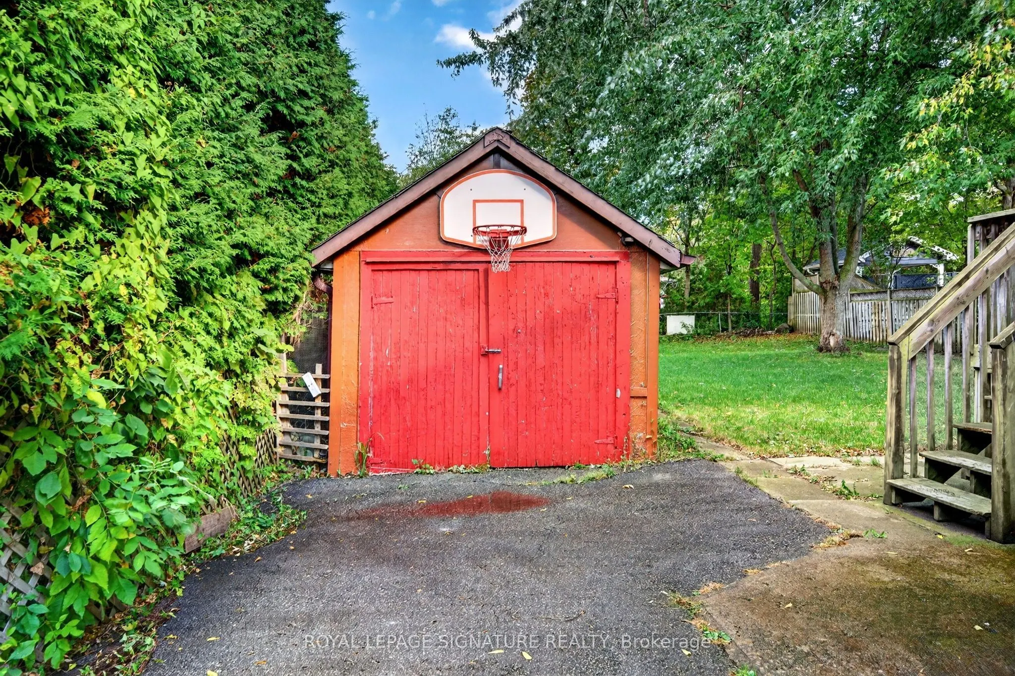 54 Farley Circle