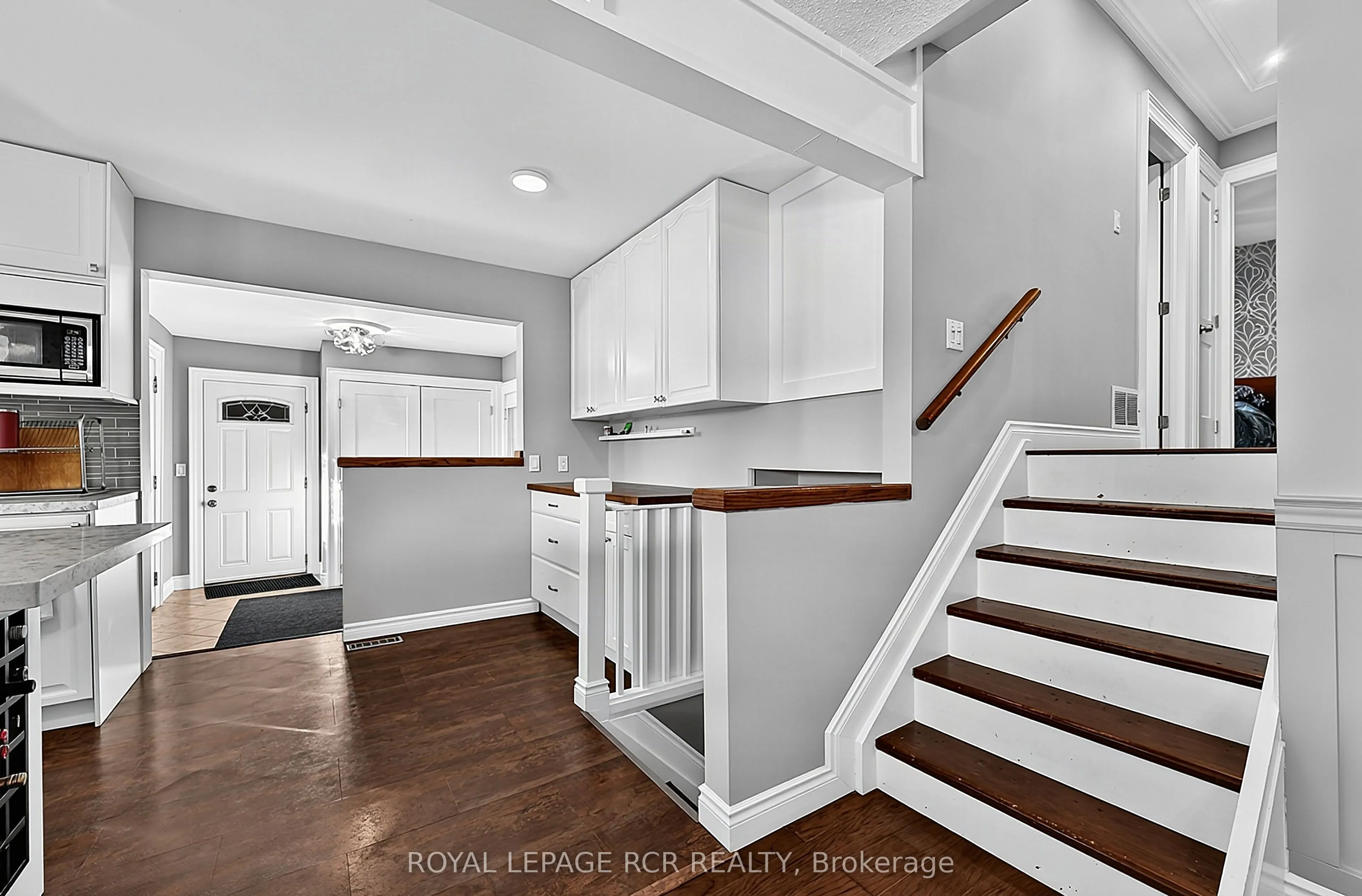 177 King Street S