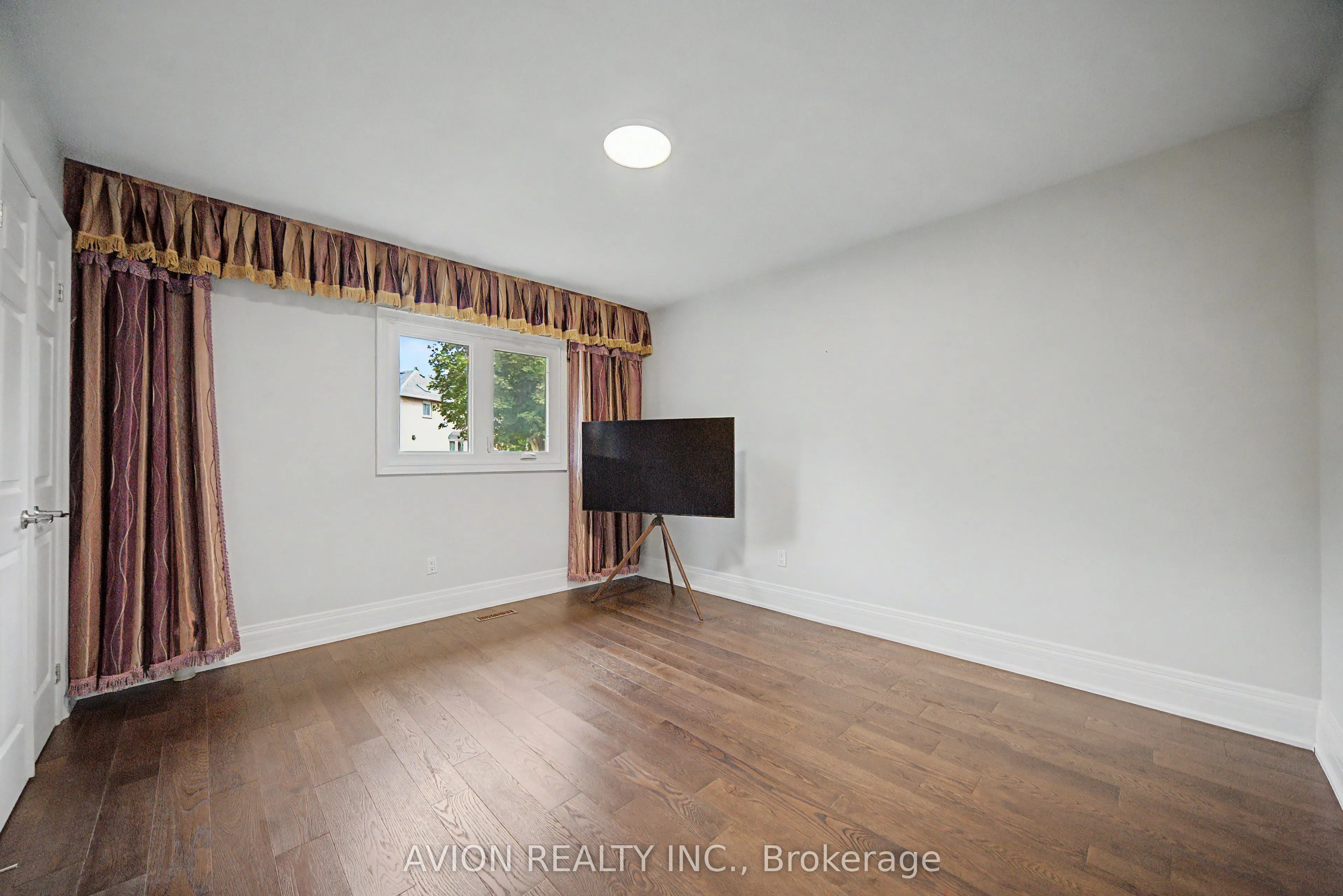232 Green Lane