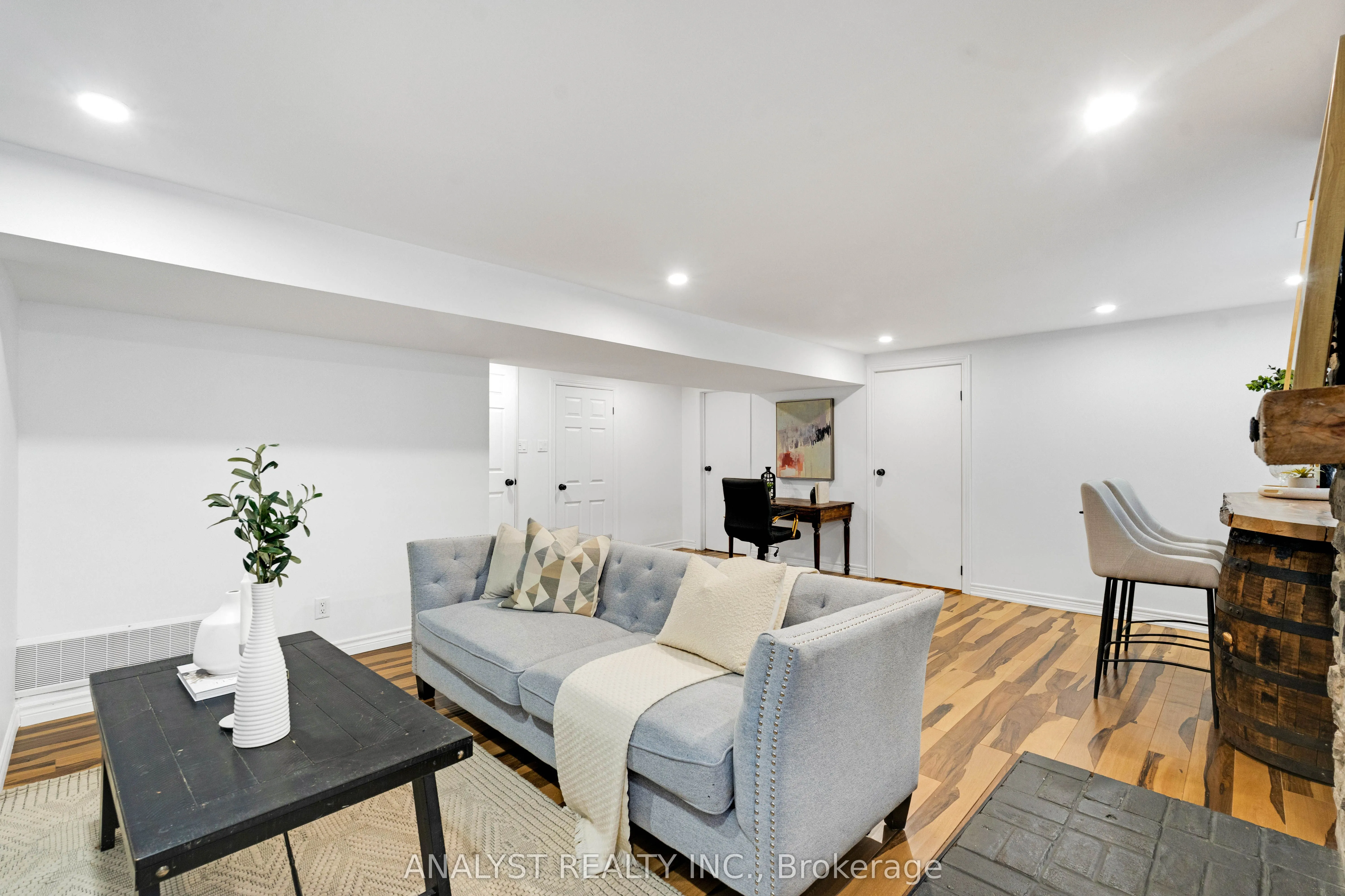 19 Pine Park Boulevard