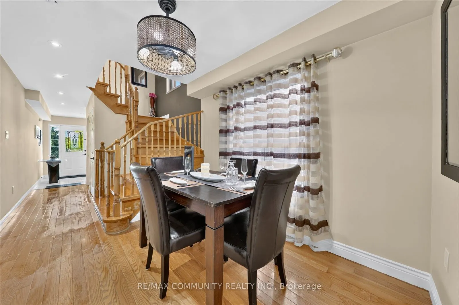 82 Burgeess Crescent