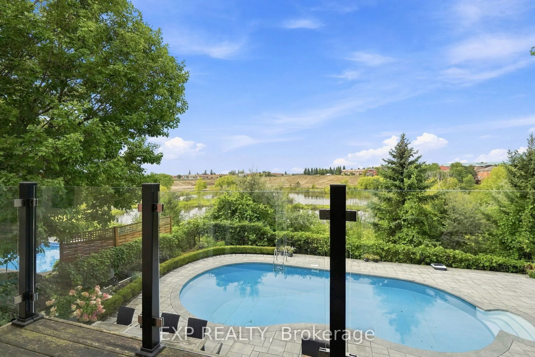 655 Culler Mews