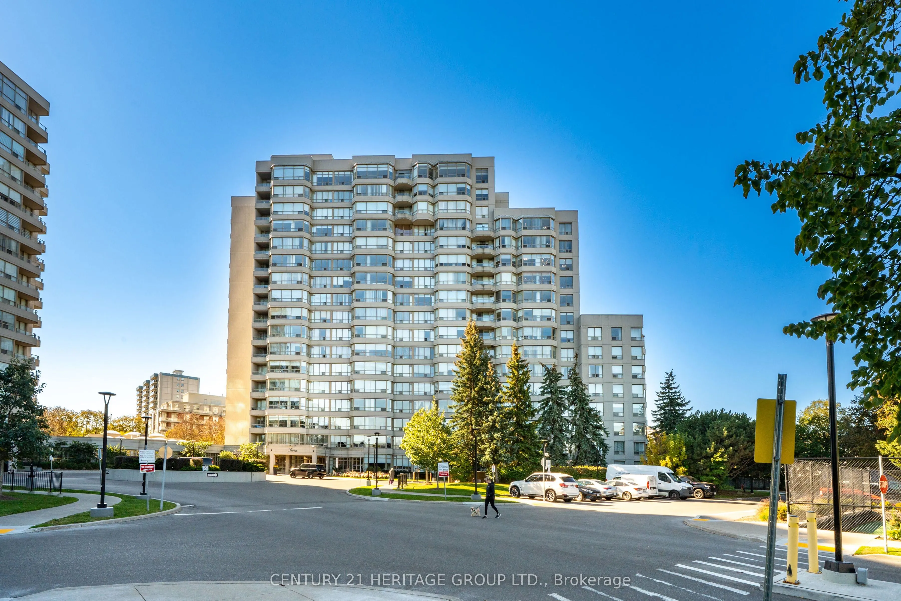 7 Townsgate Drive #1203