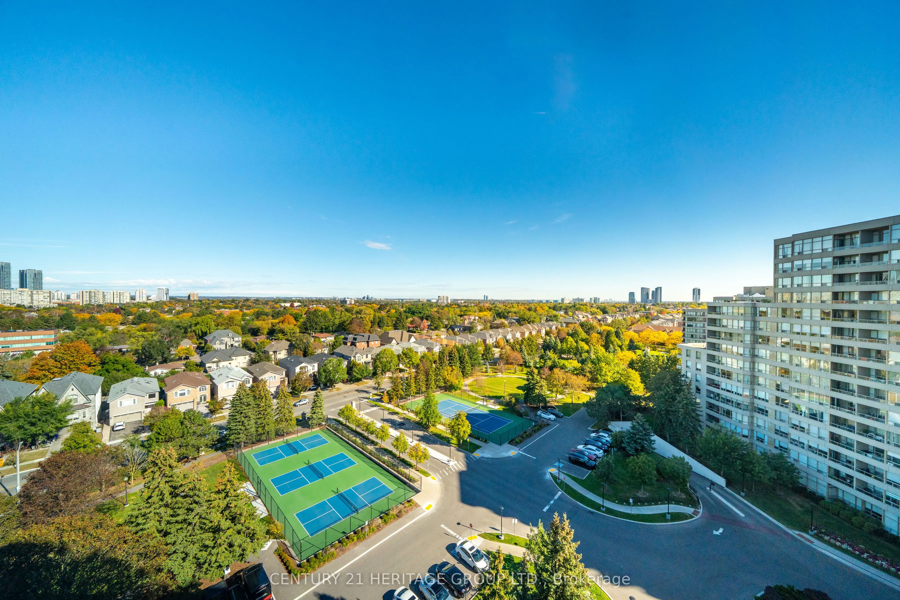 7 Townsgate Drive #1203