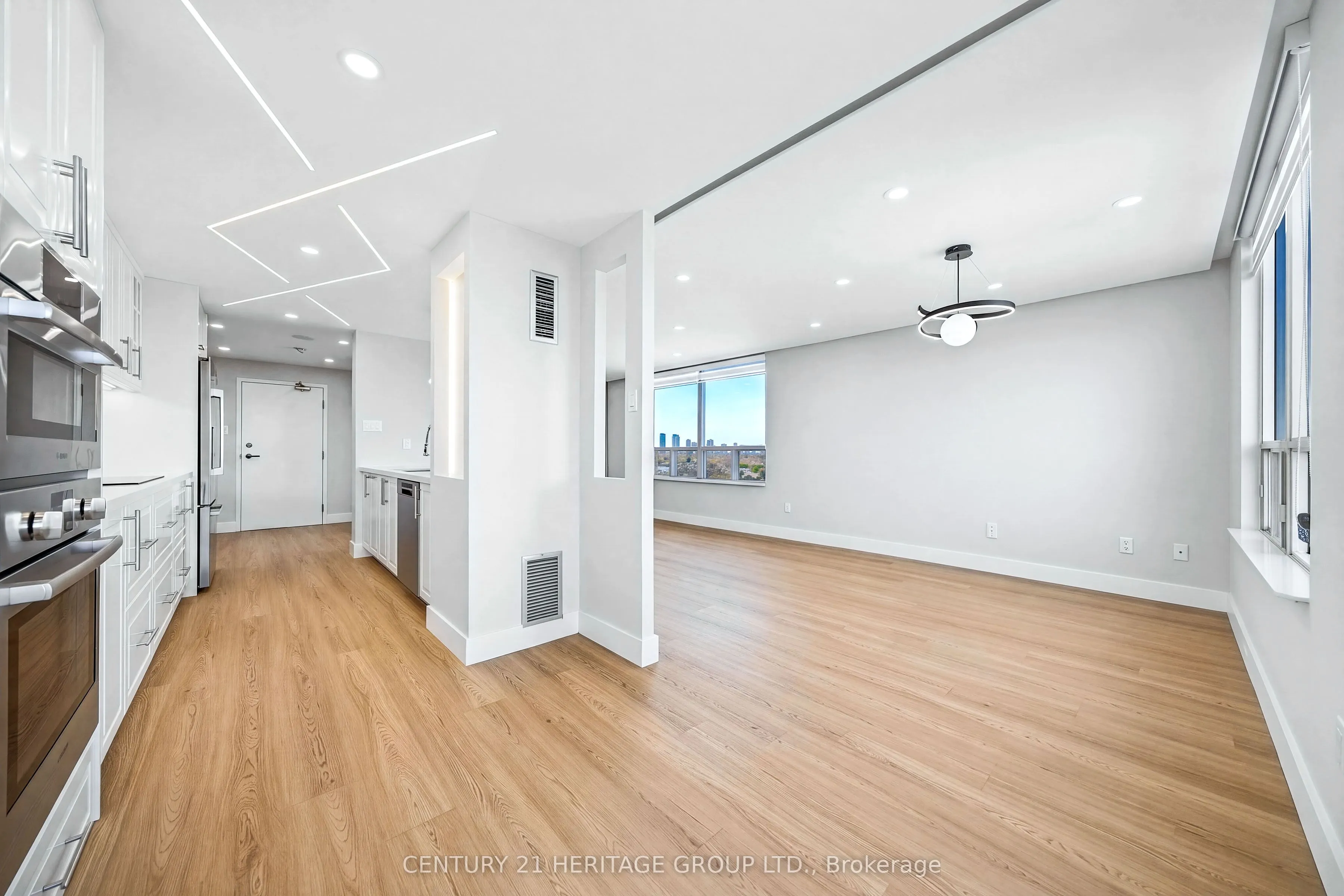 7 Townsgate Drive #1203