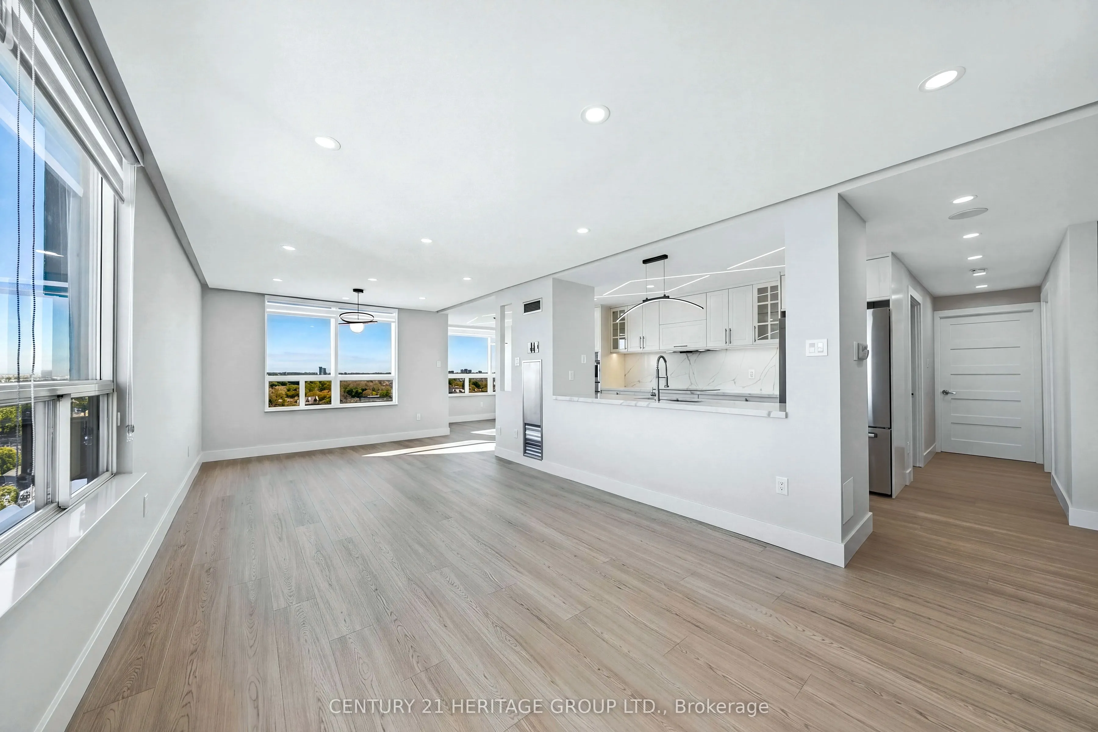 7 Townsgate Drive #1203