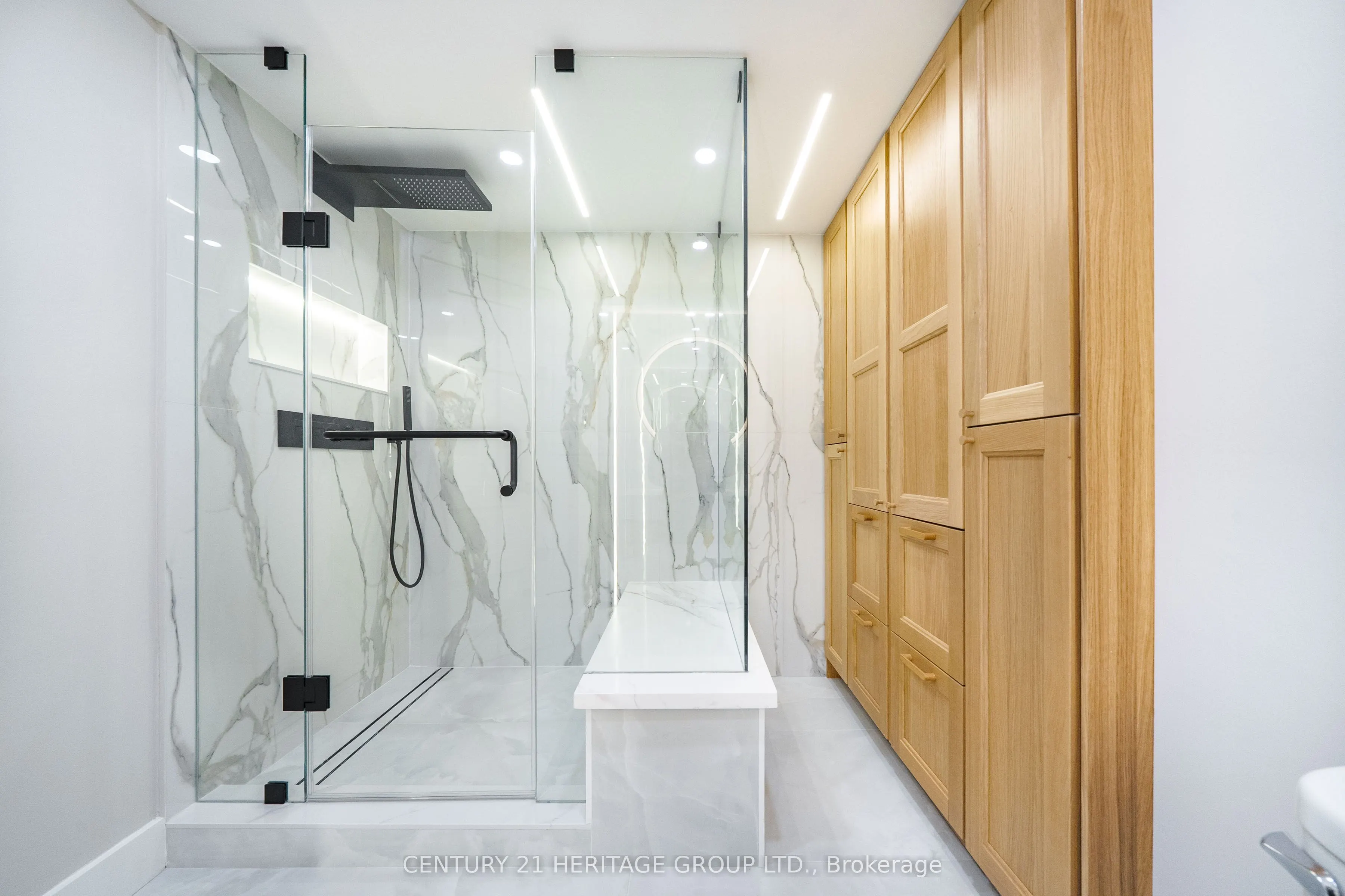 7 Townsgate Drive #1203