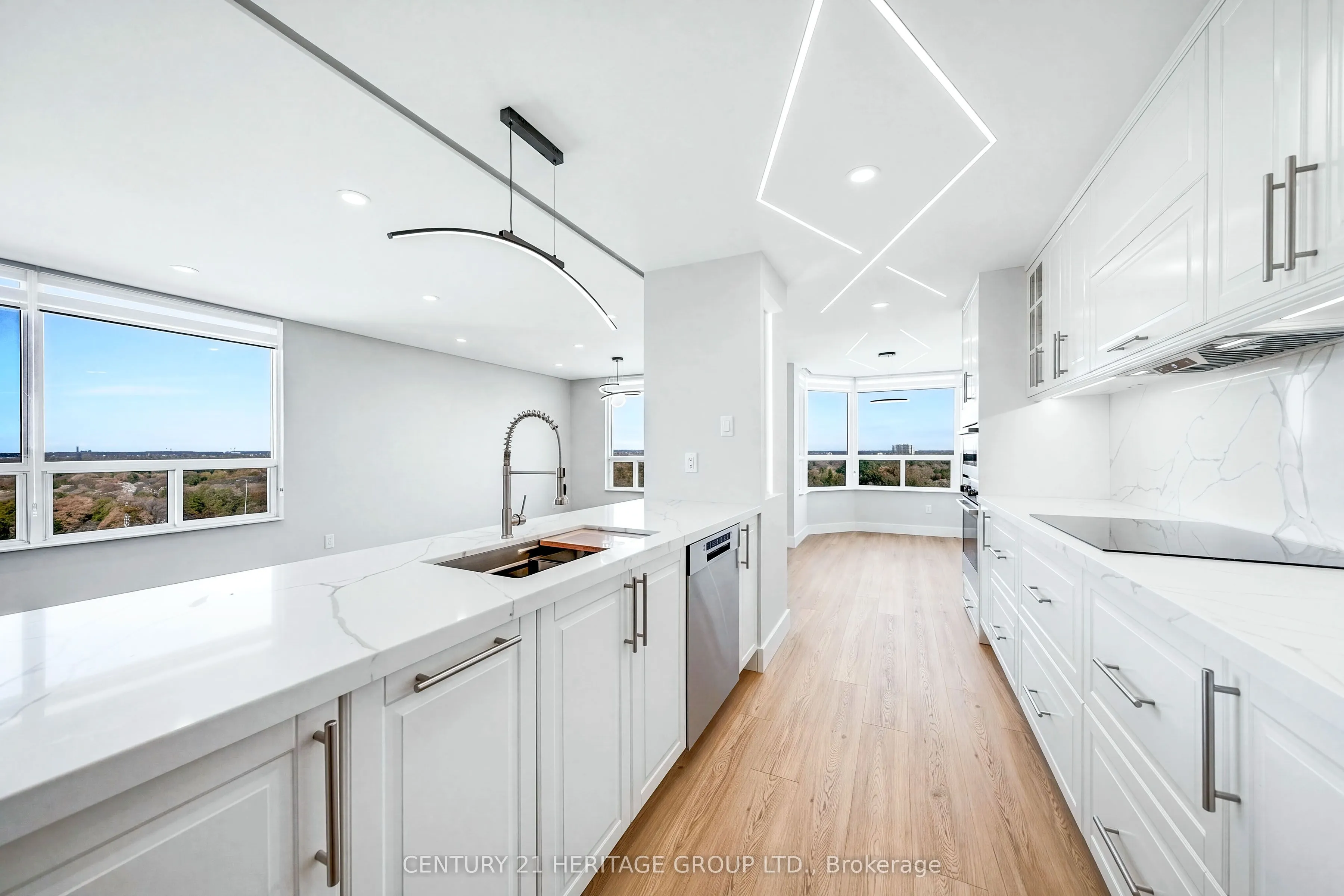 7 Townsgate Drive #1203