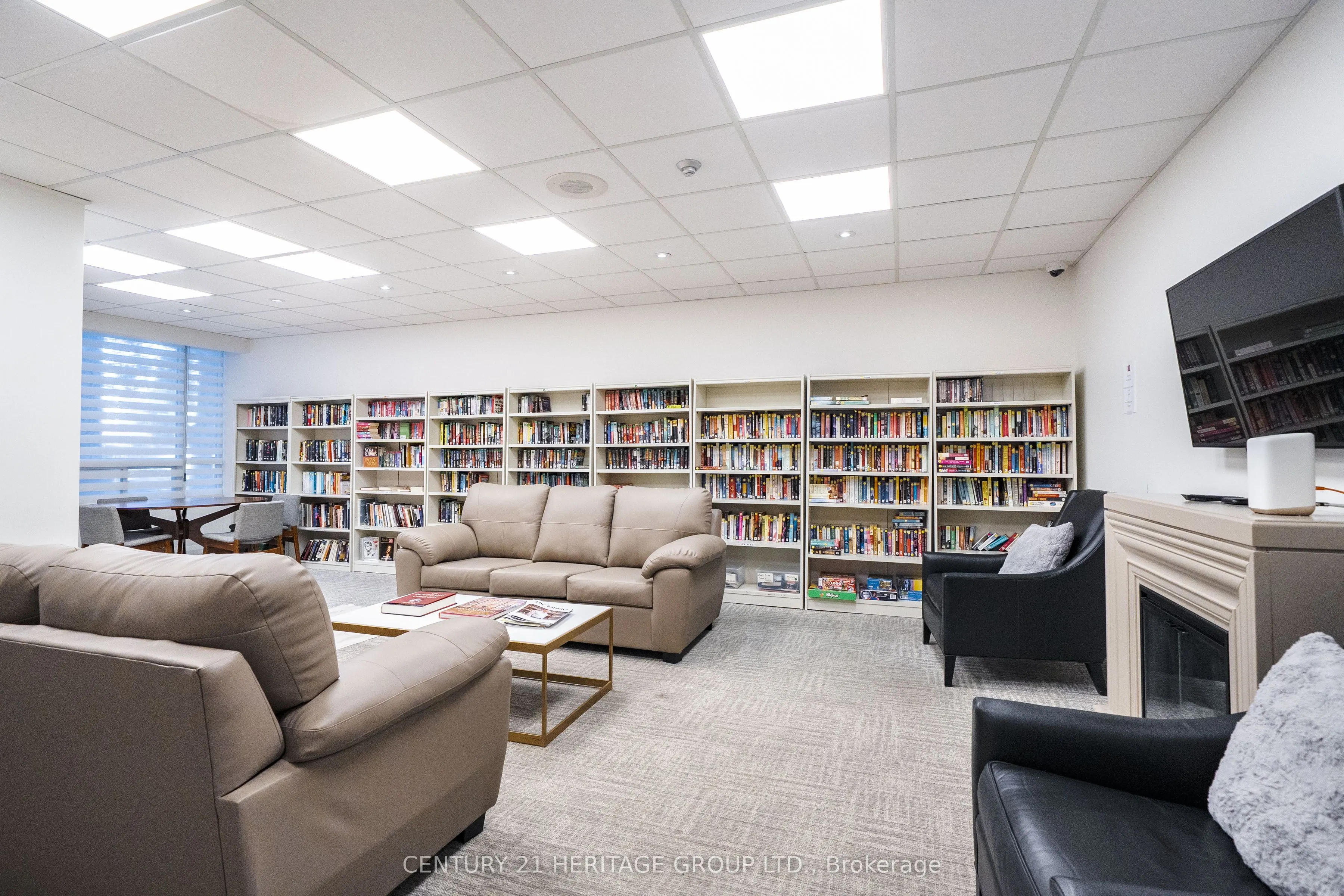 7 Townsgate Drive #1203