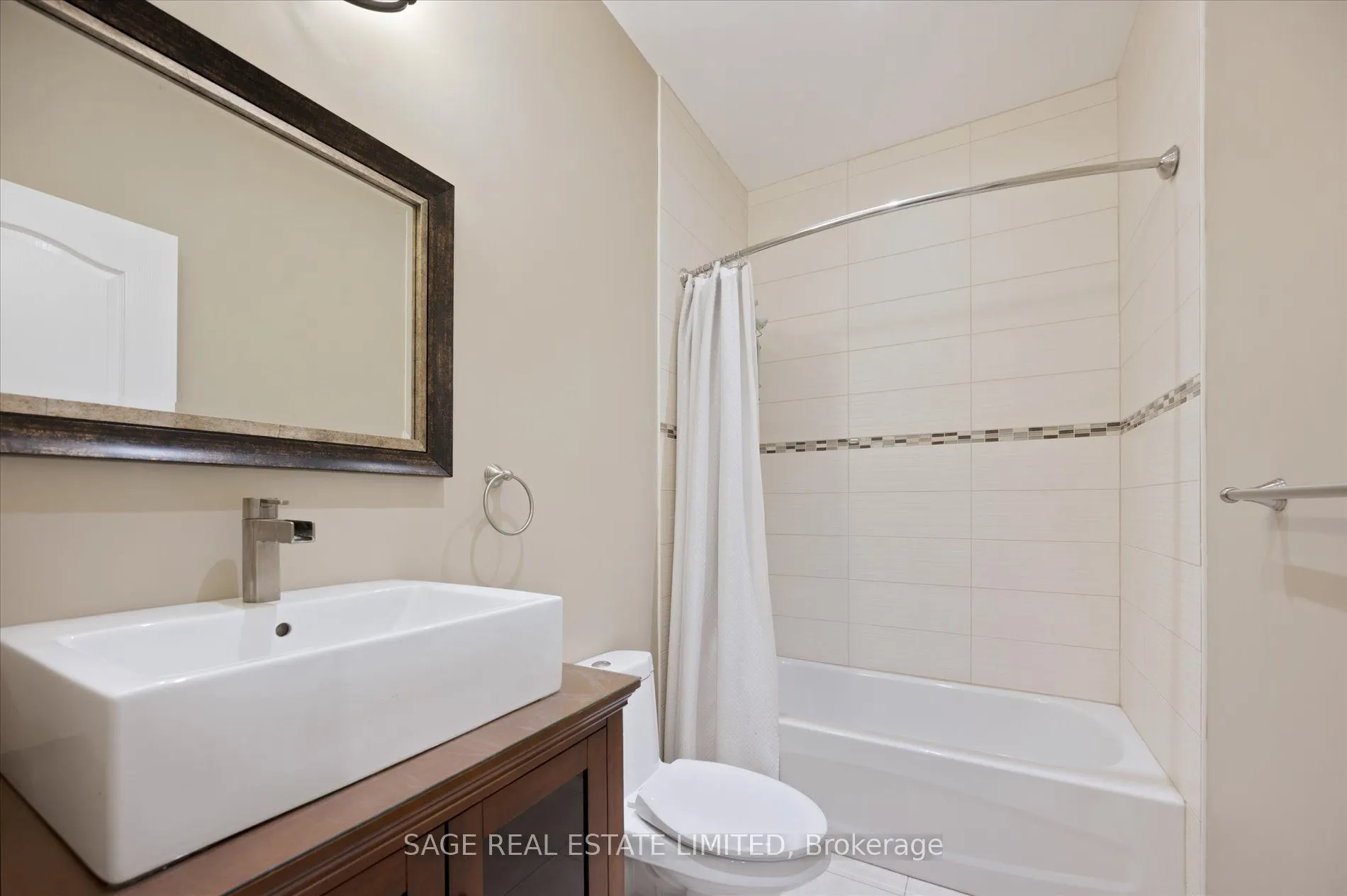 19 Roseberry Road